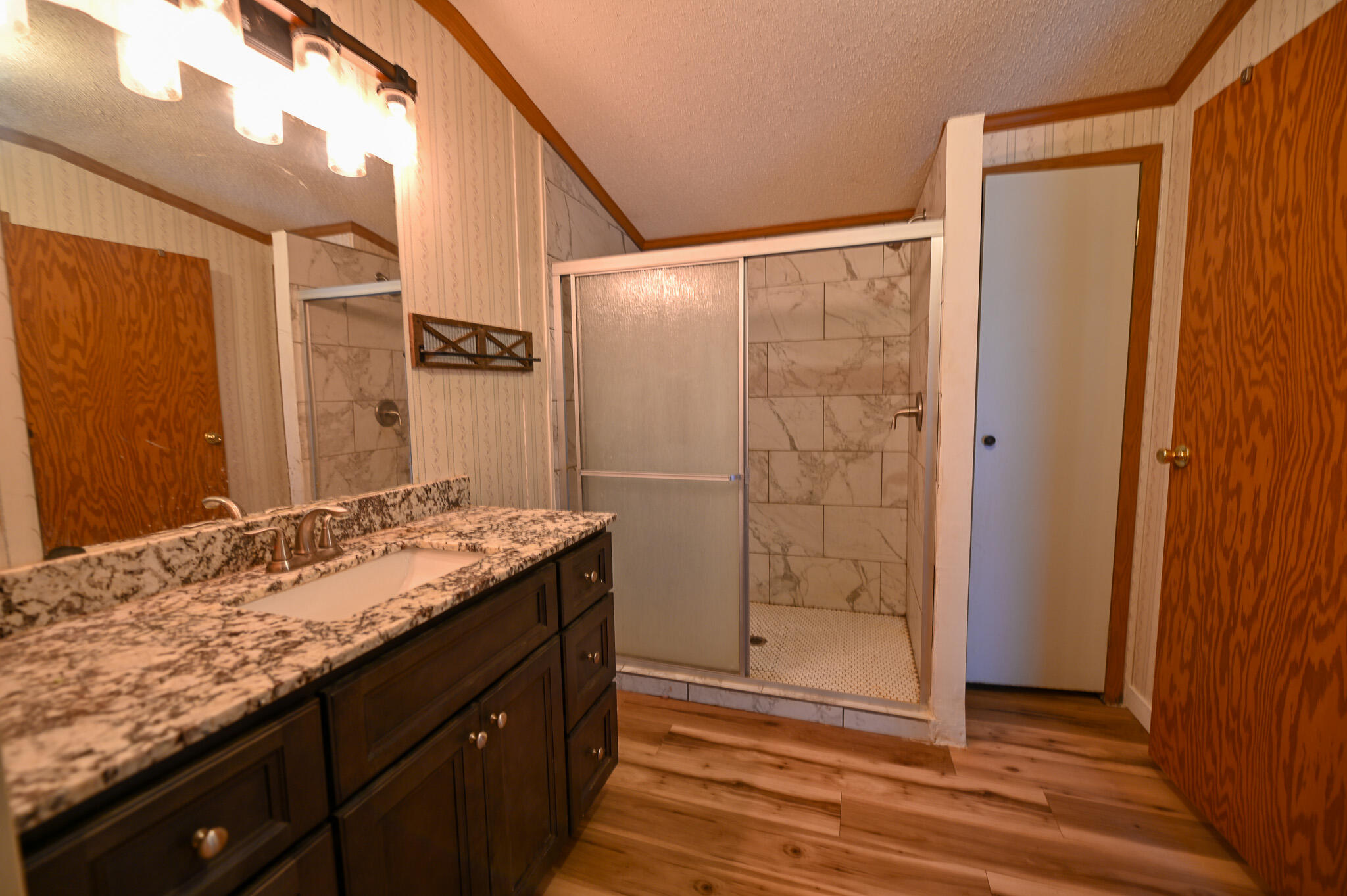 property viewer photo 13