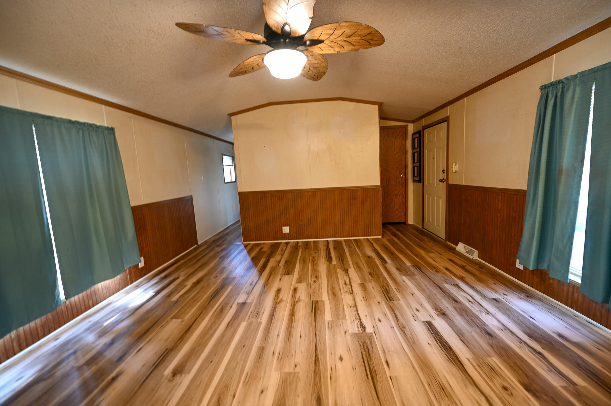 property viewer photo 15