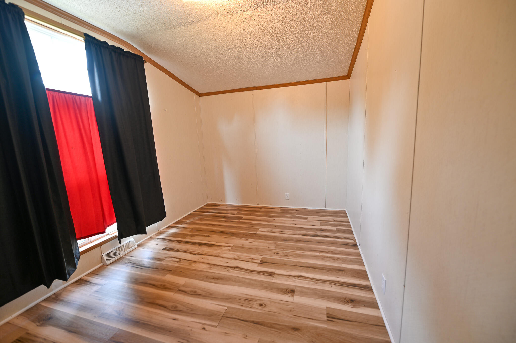 property viewer photo 19
