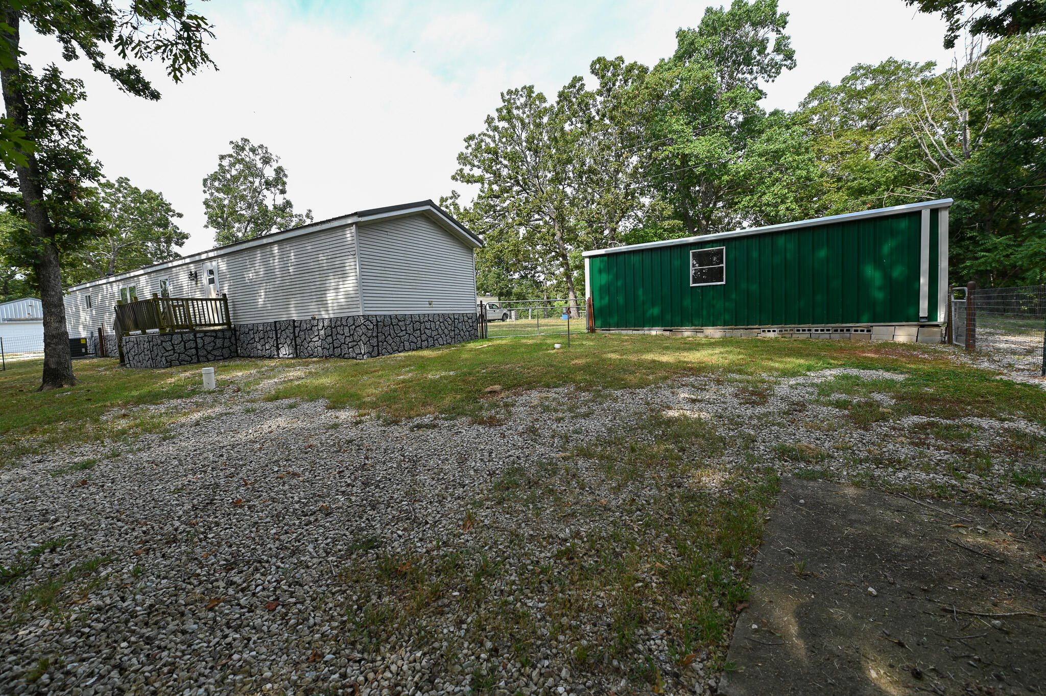 property viewer photo 4
