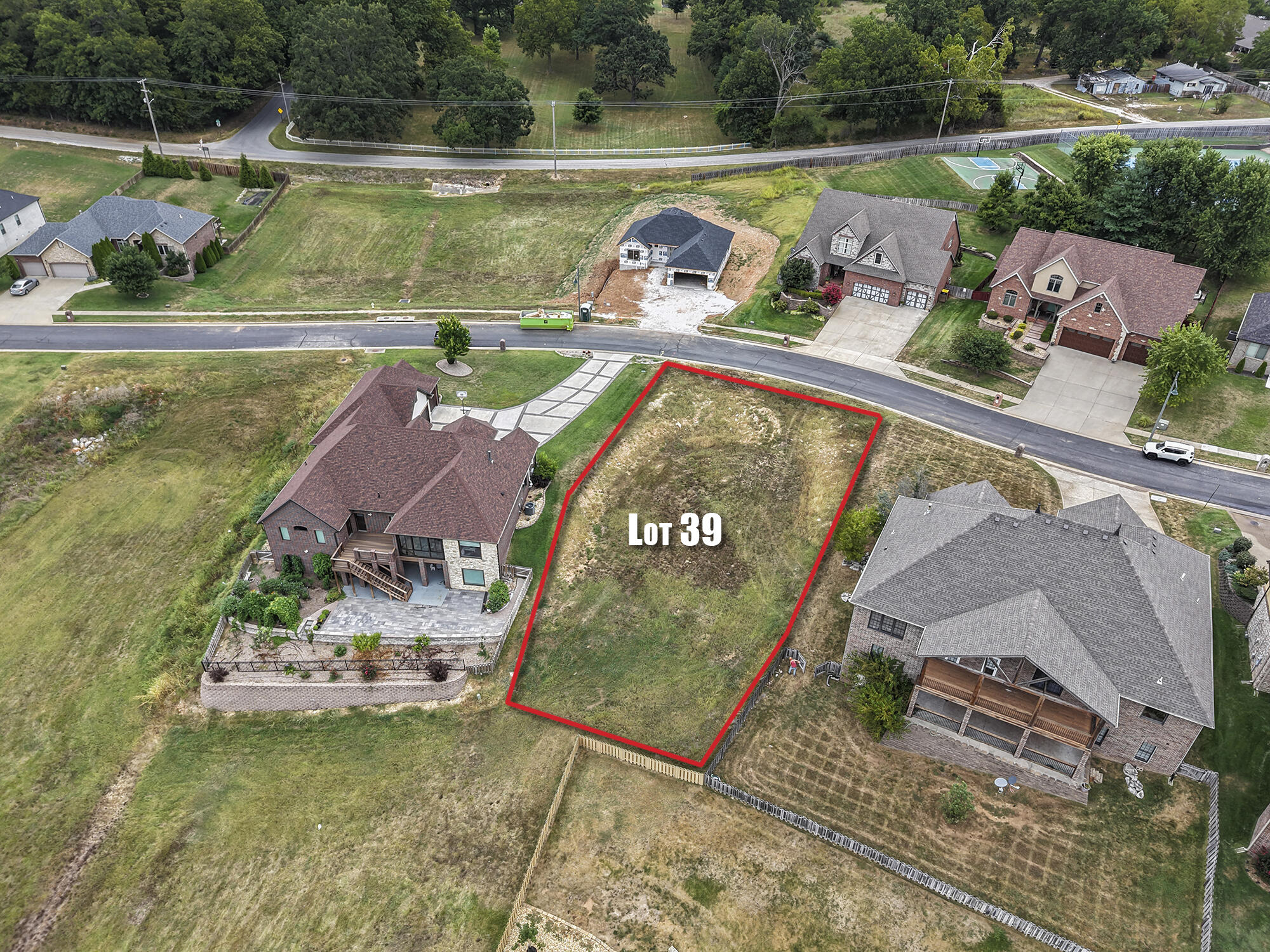 main property photo 4
