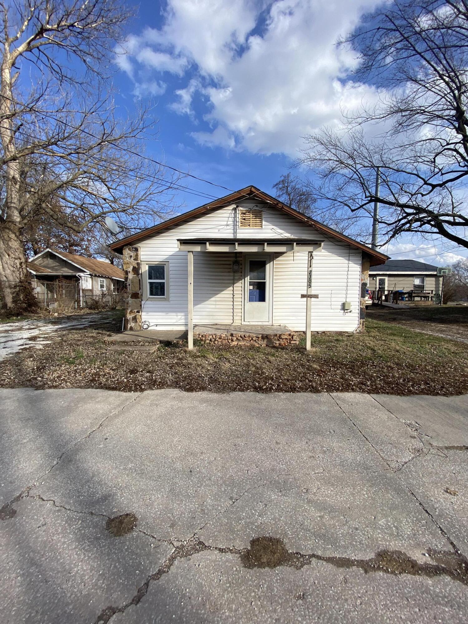 main property photo 23