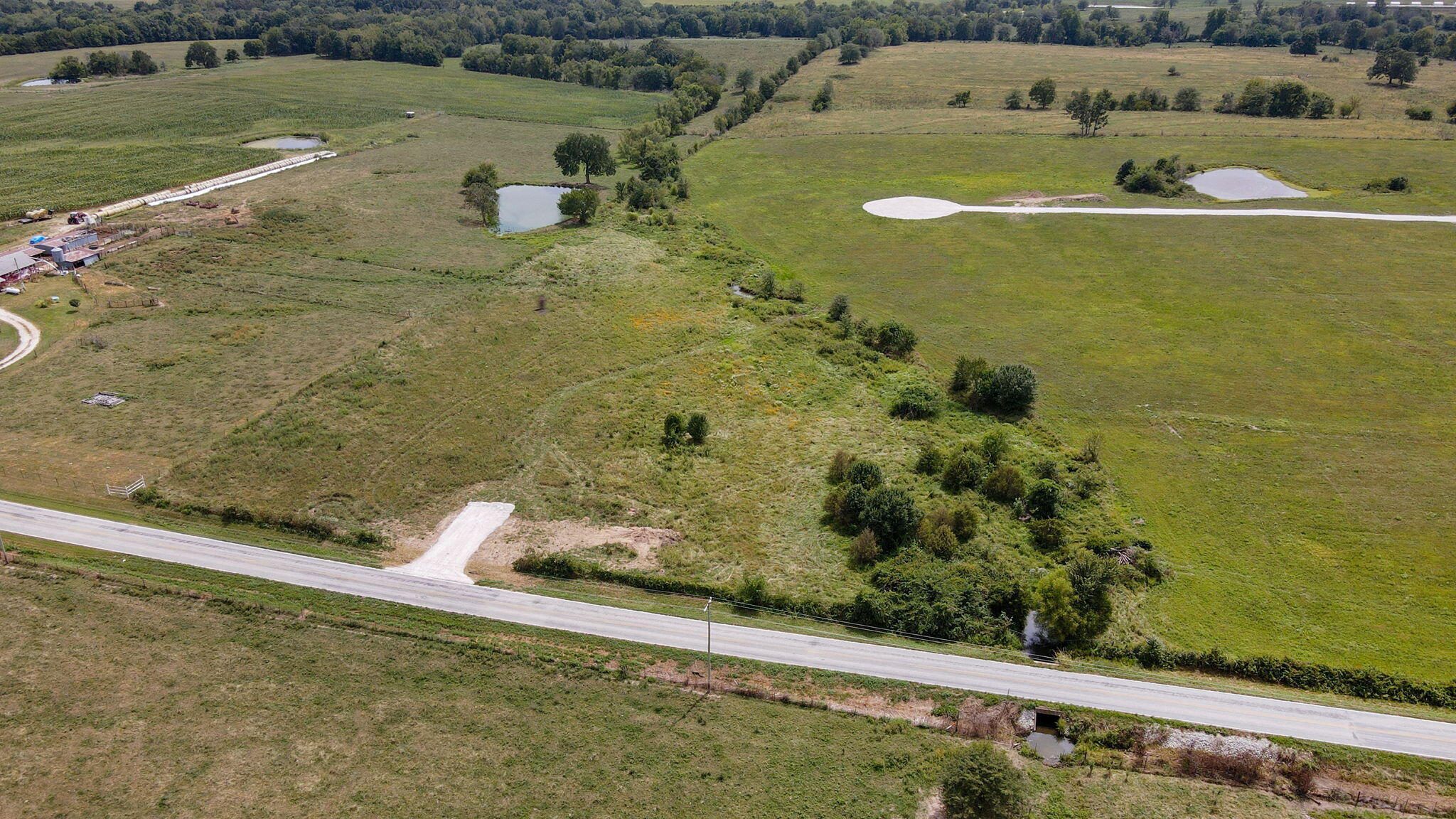 main property photo 10