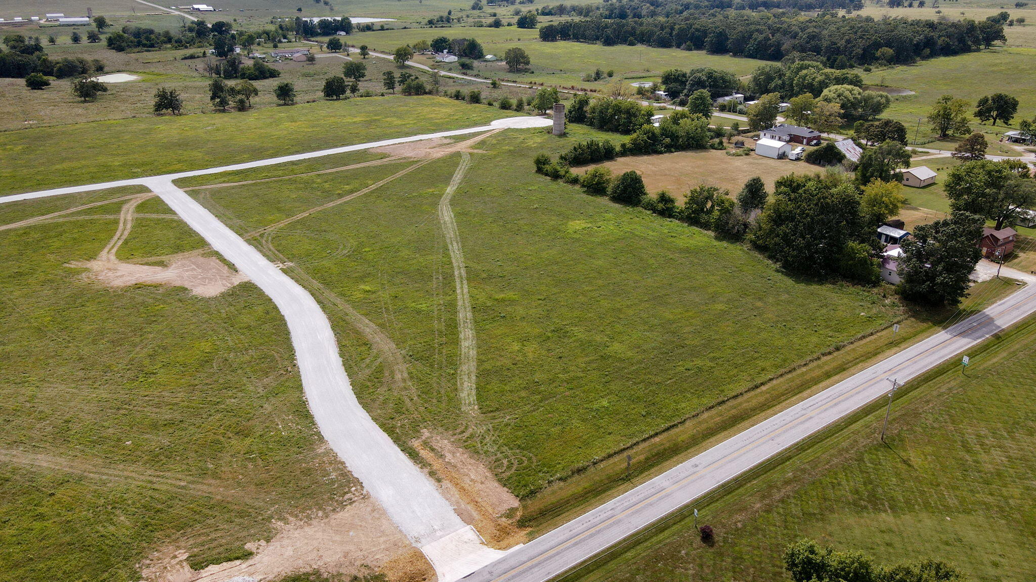 main property photo 8