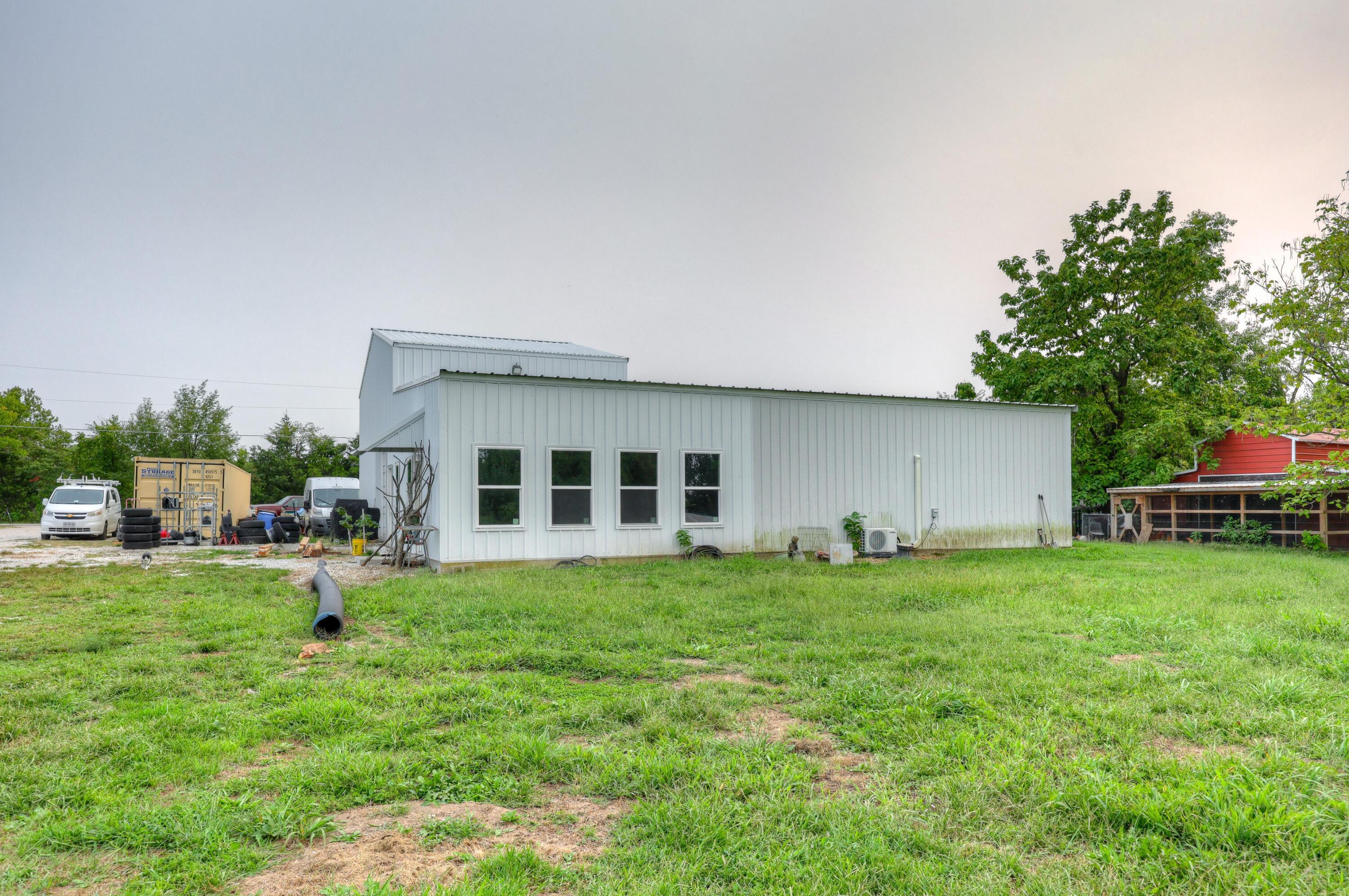 main property photo 6