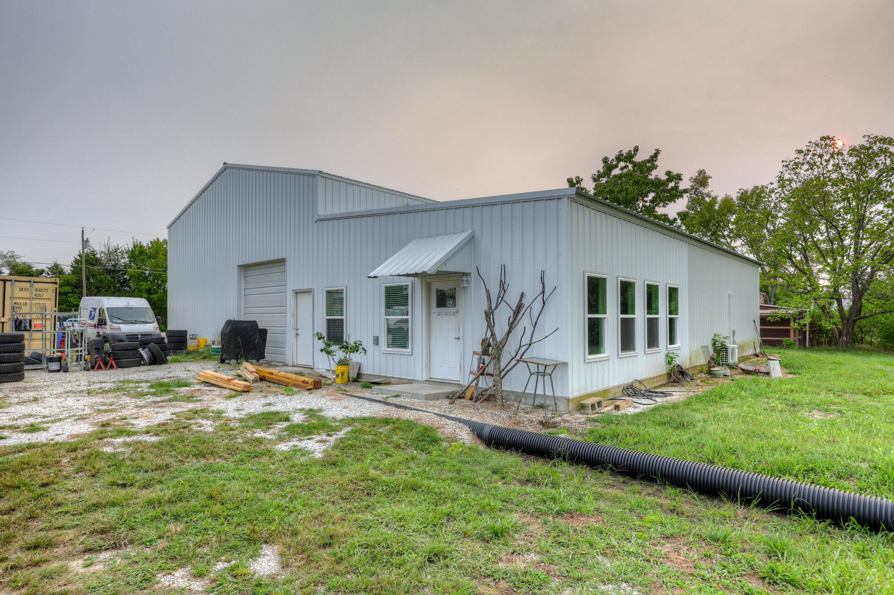 main property photo 7
