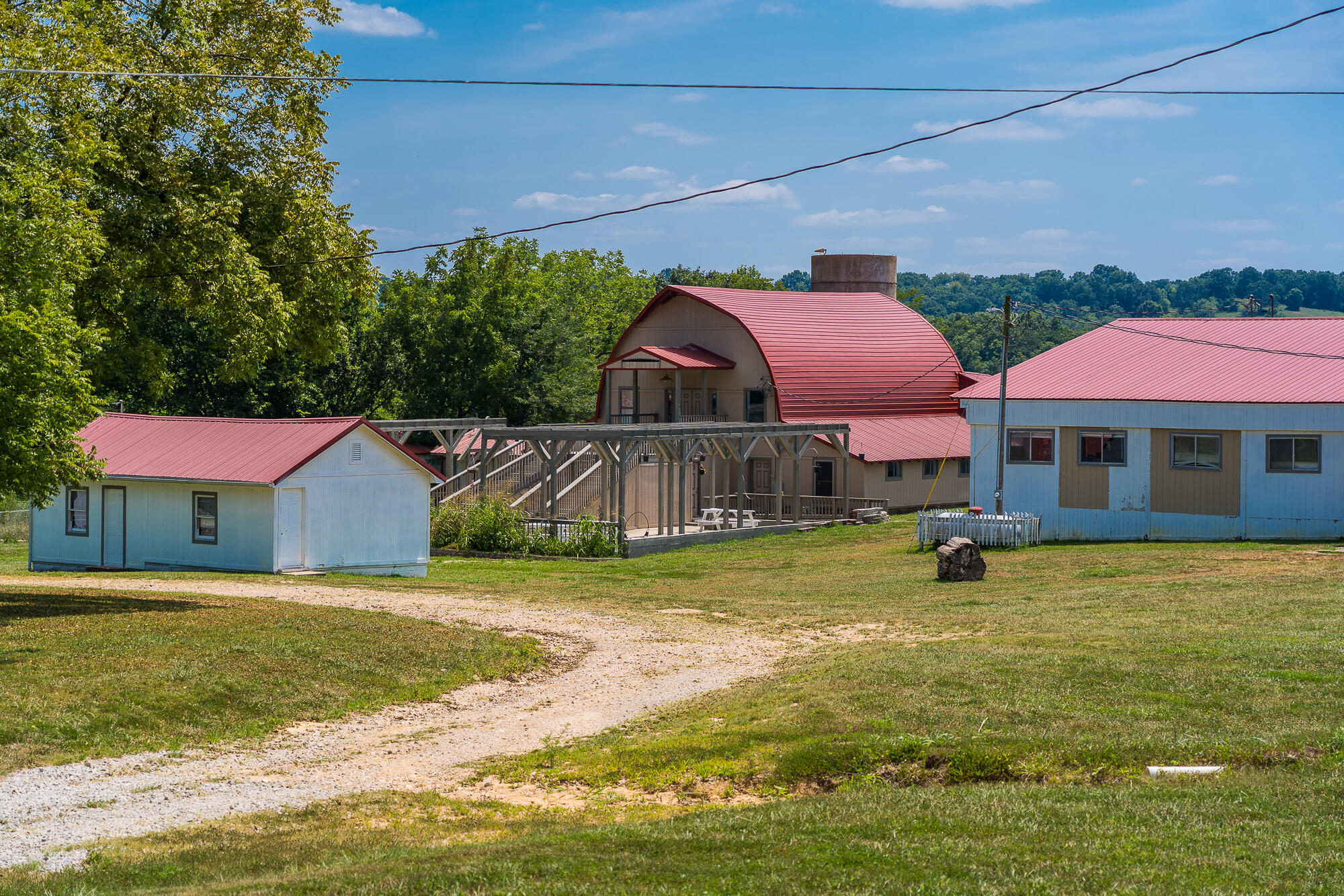 main property photo 123