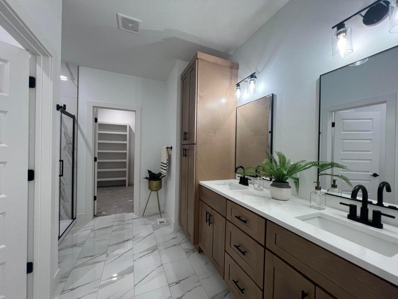 property viewer photo 13