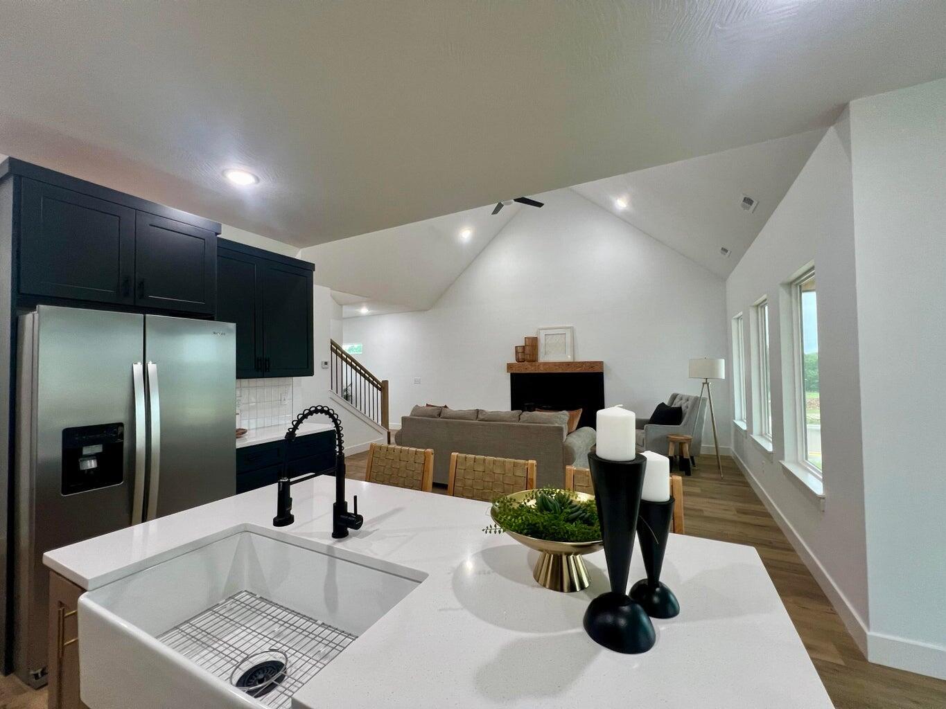 property viewer photo 7