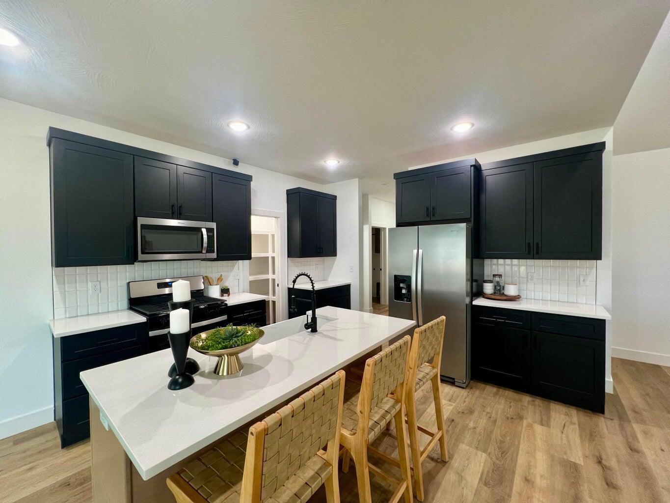 property viewer photo 9