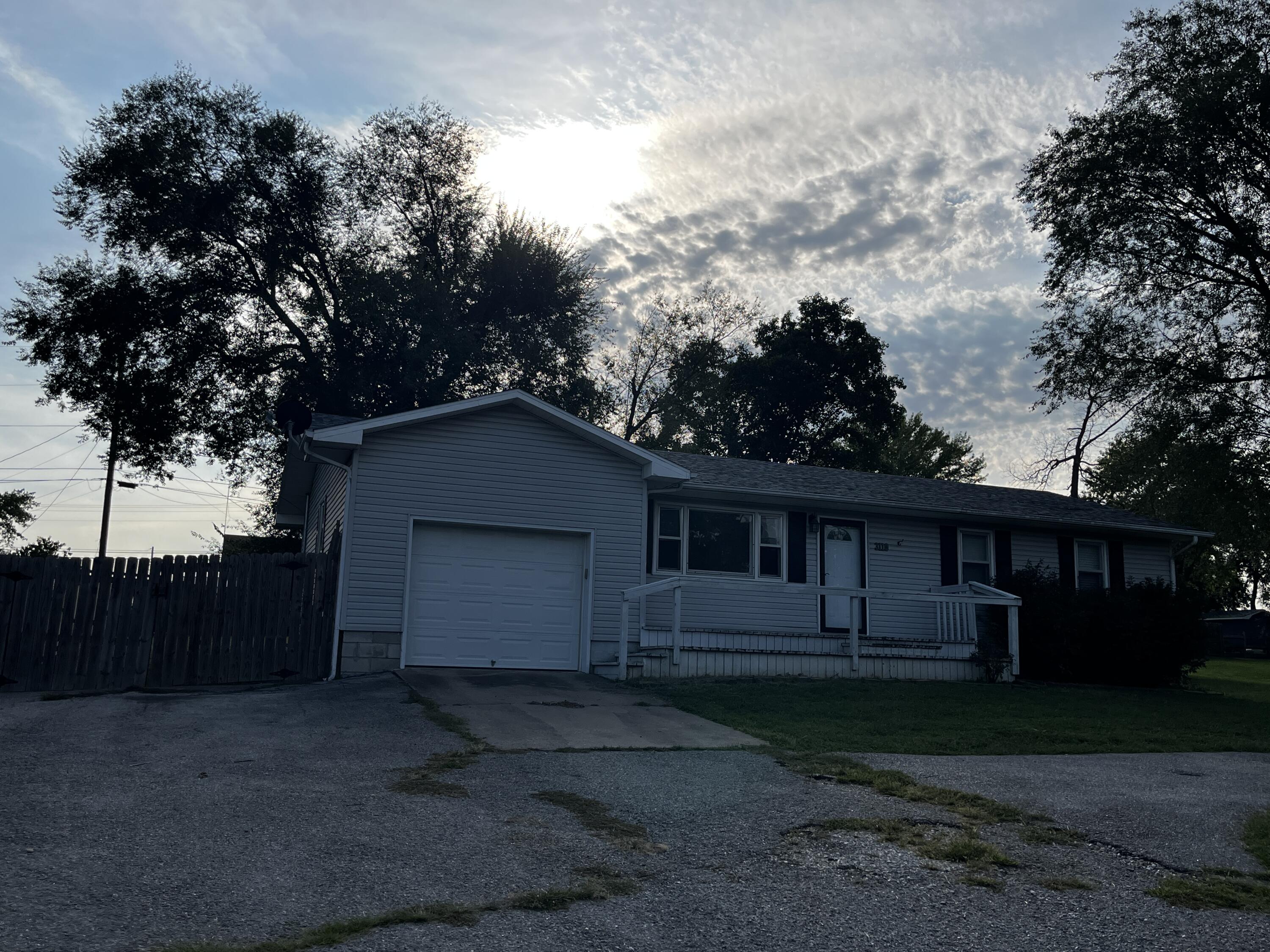 property viewer photo 1