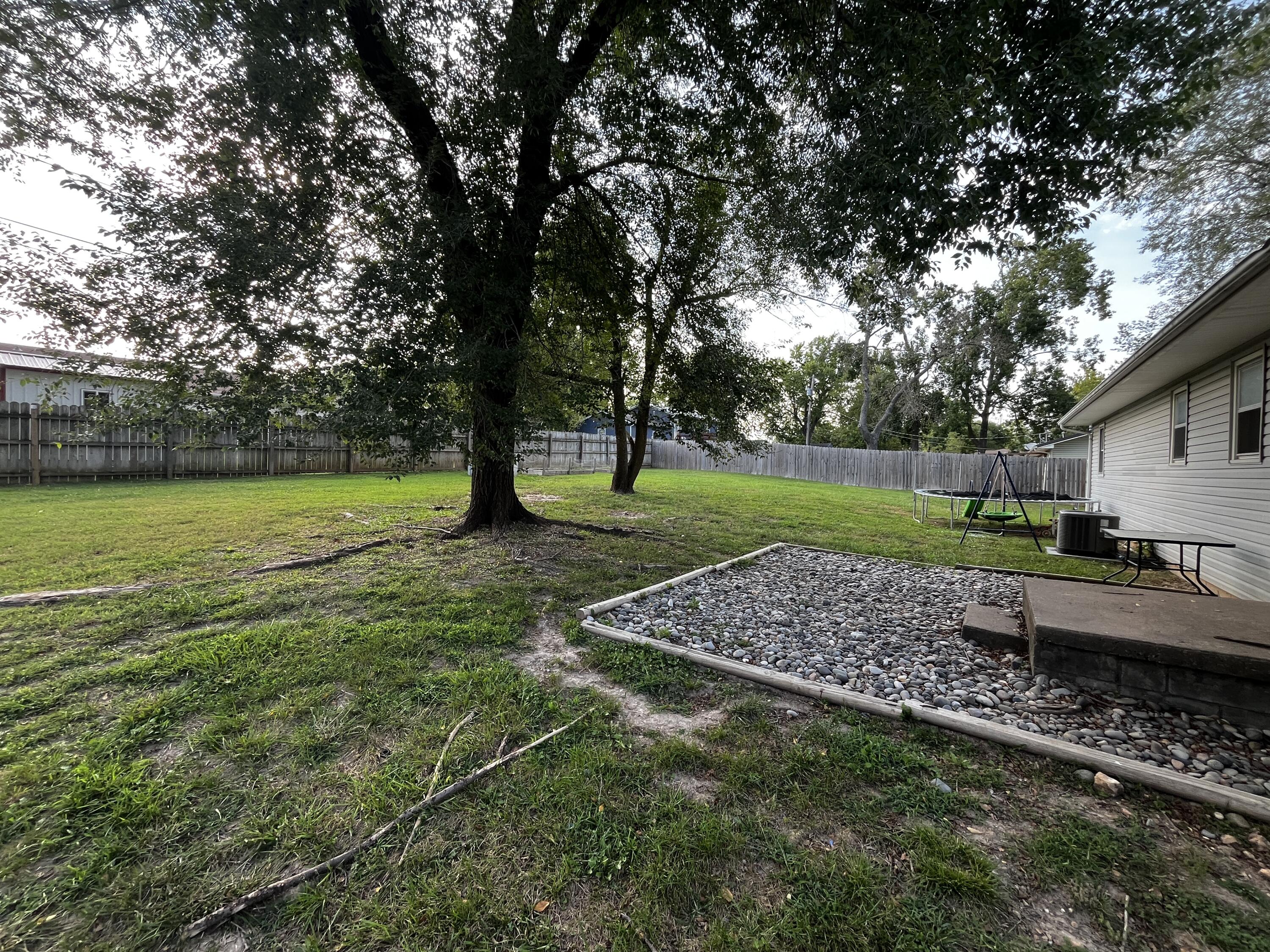property viewer photo 18