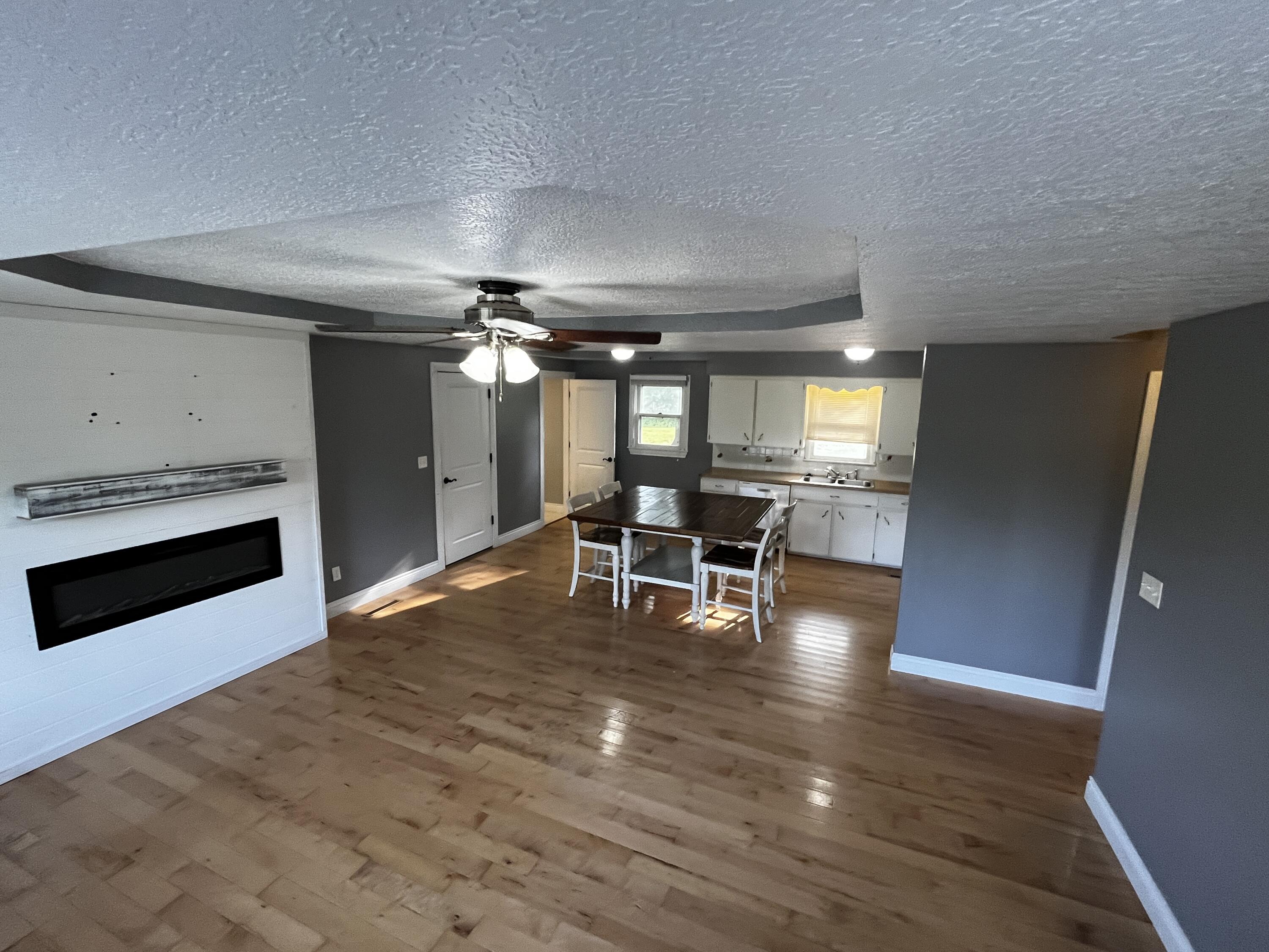 property viewer photo 2