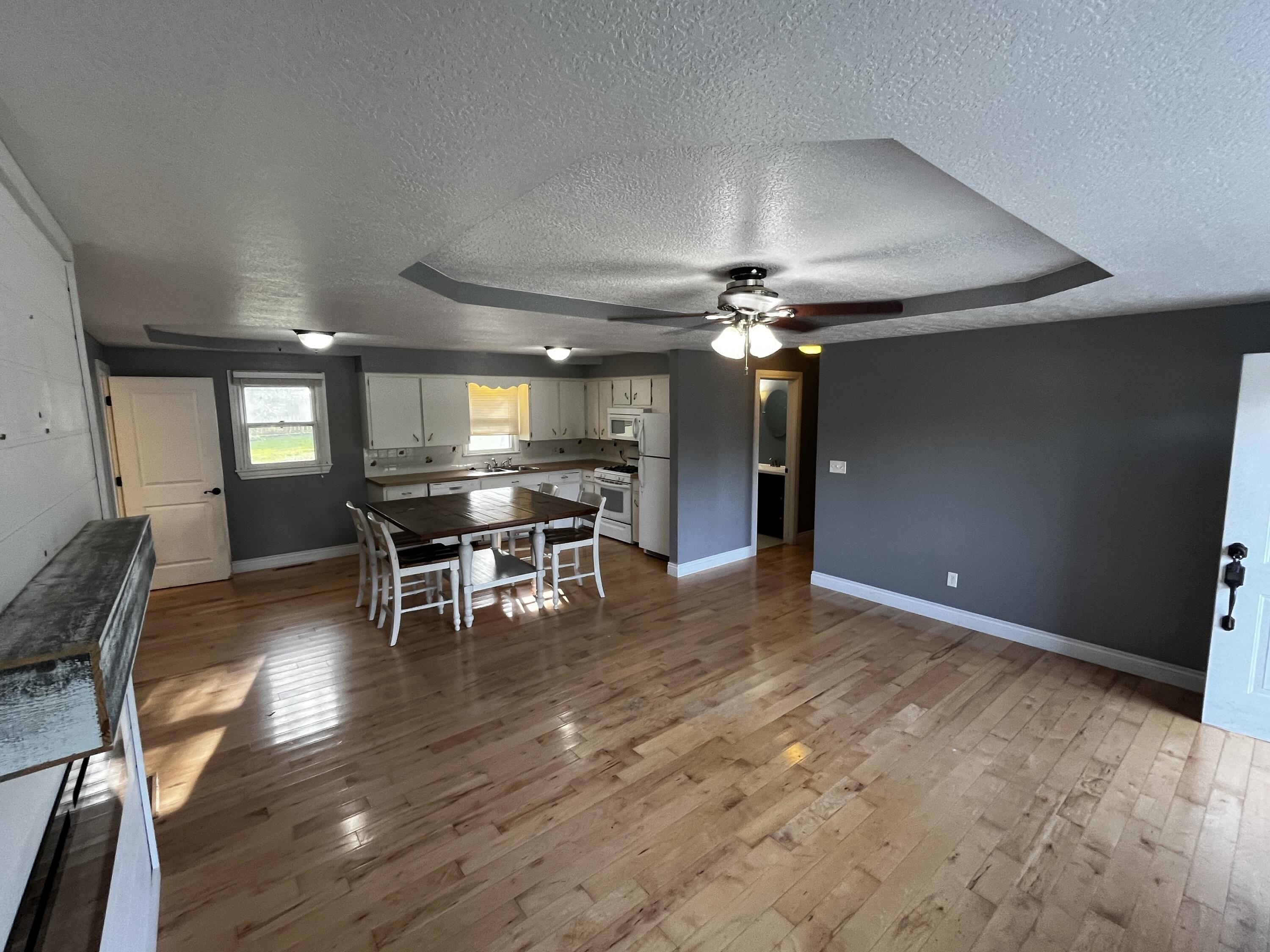 property viewer photo 5