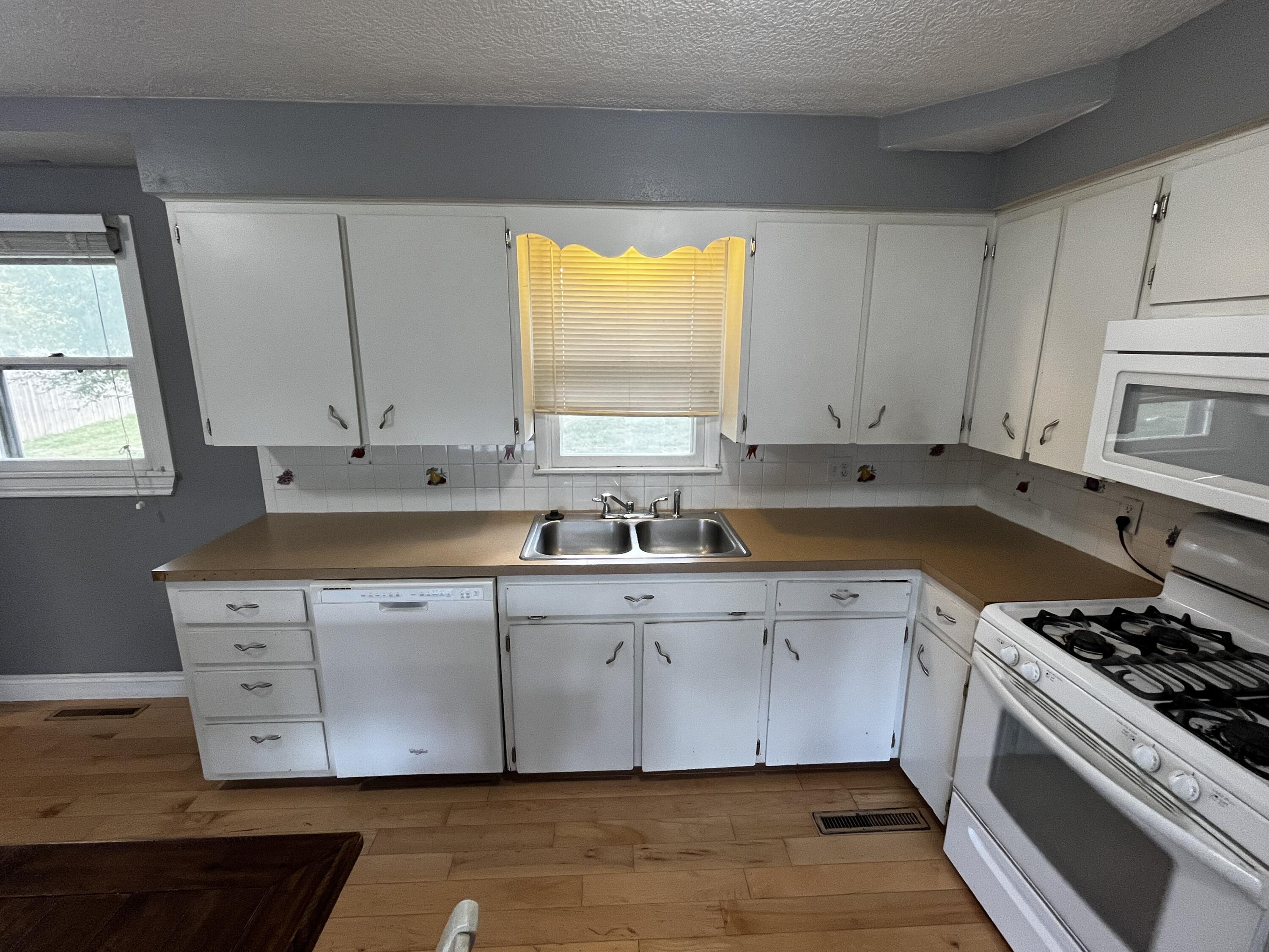 property viewer photo 8