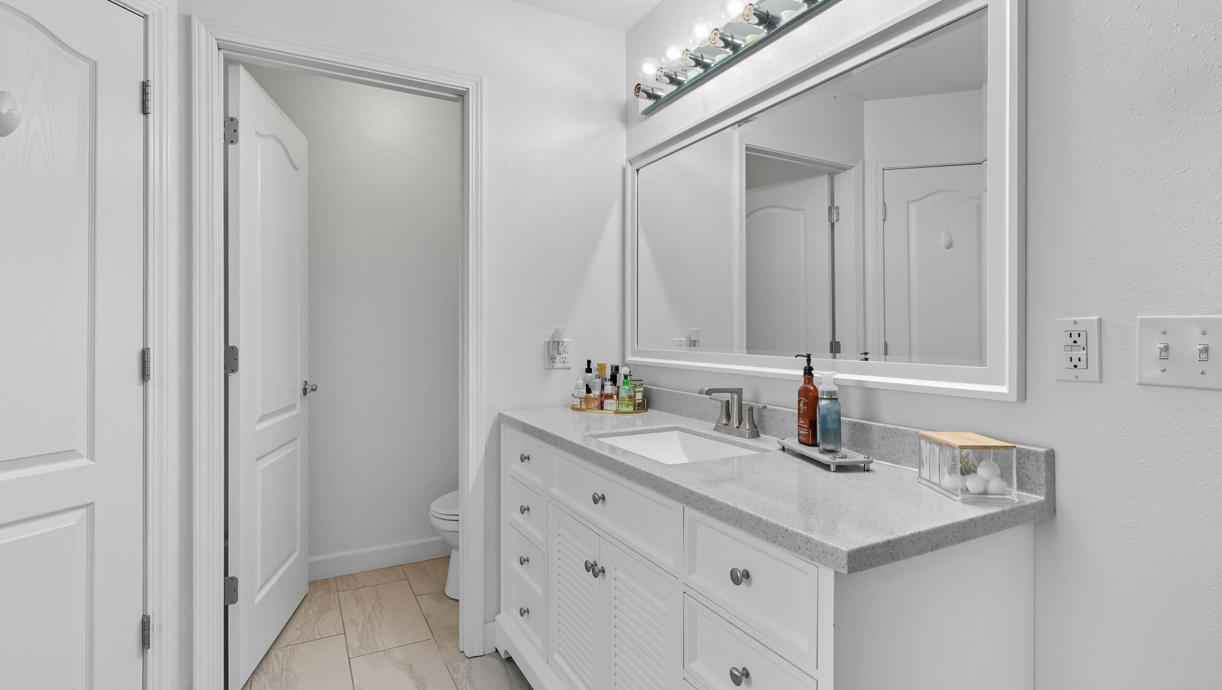 property viewer photo 13