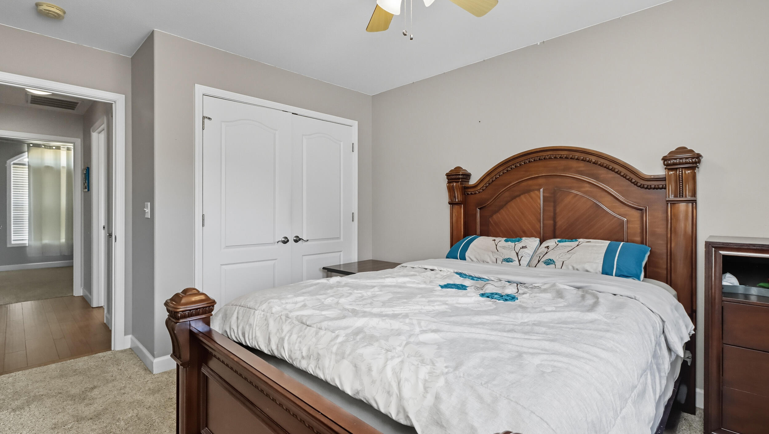 property viewer photo 20