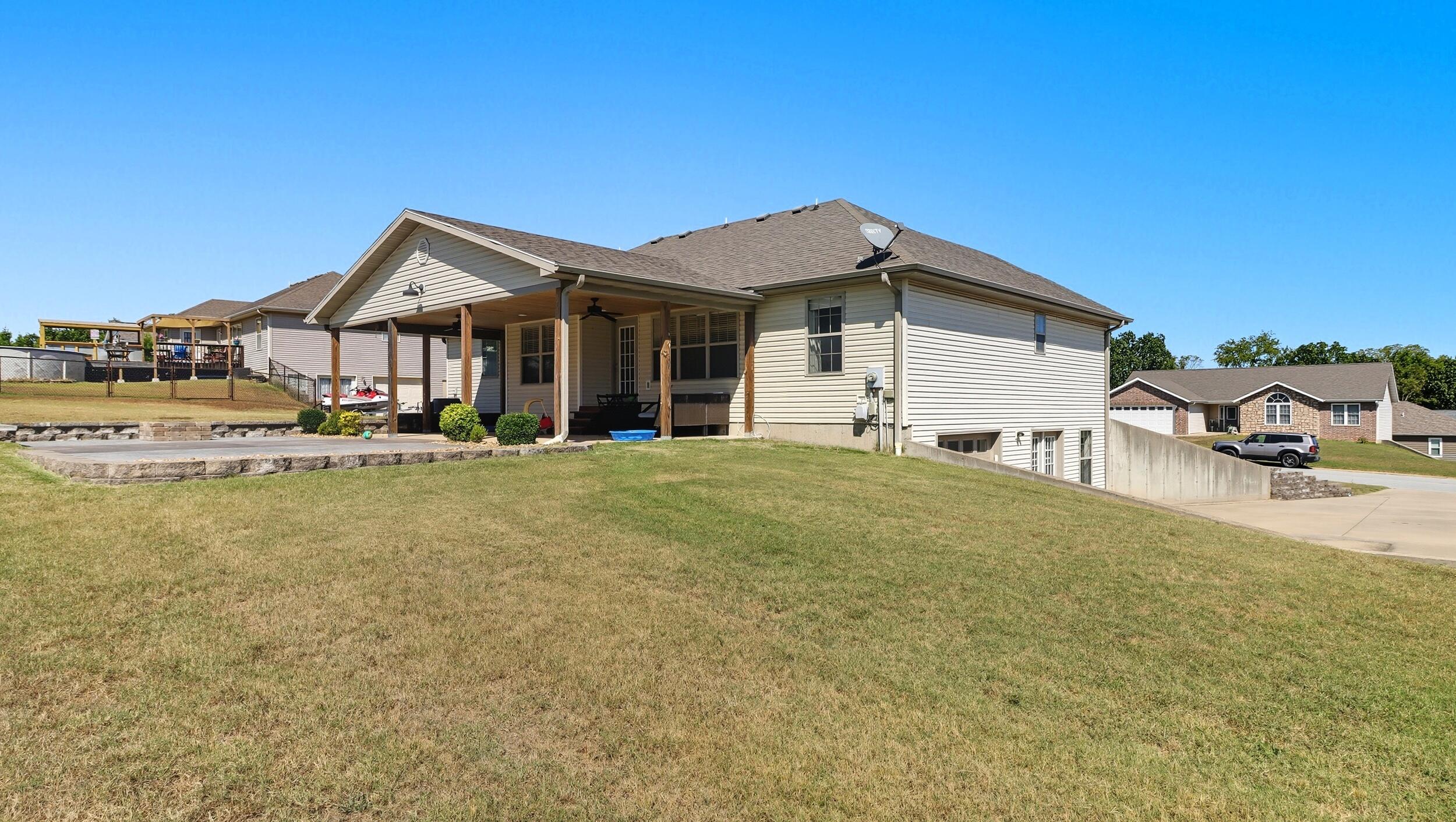 property viewer photo 4