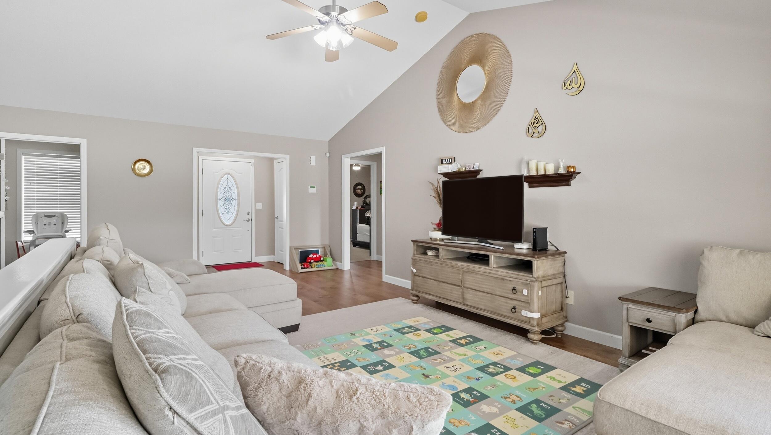 property viewer photo 8