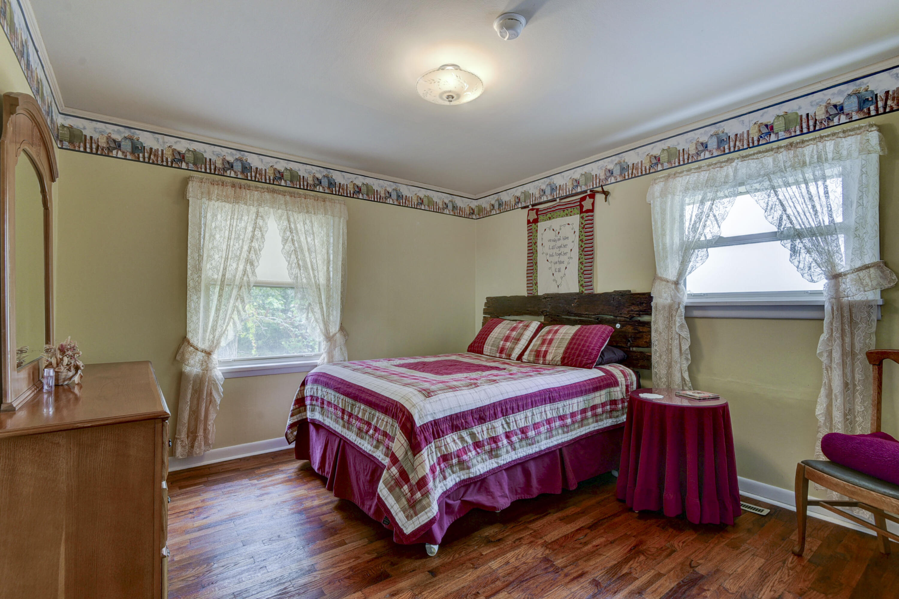 main property photo 9