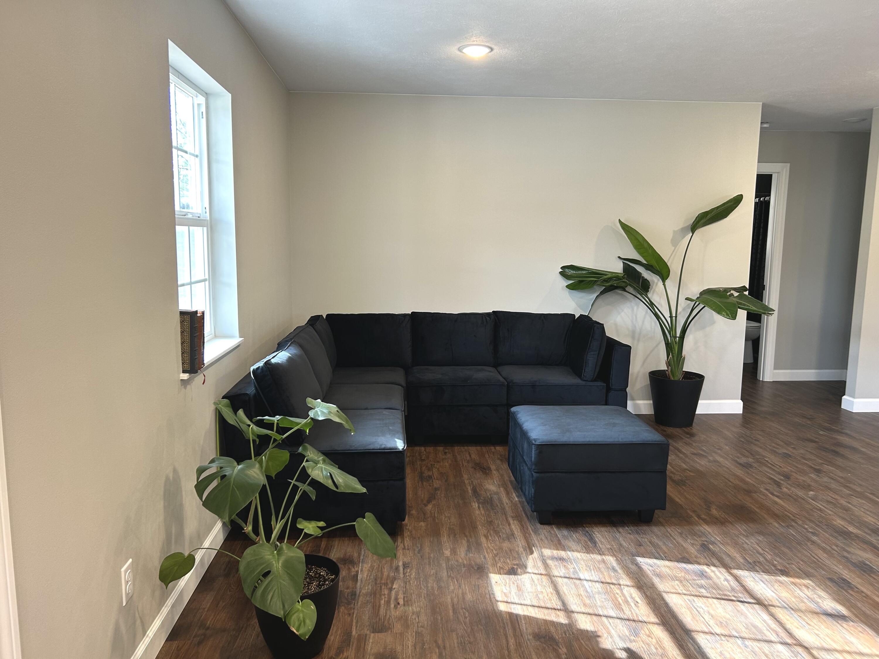 property viewer photo 16