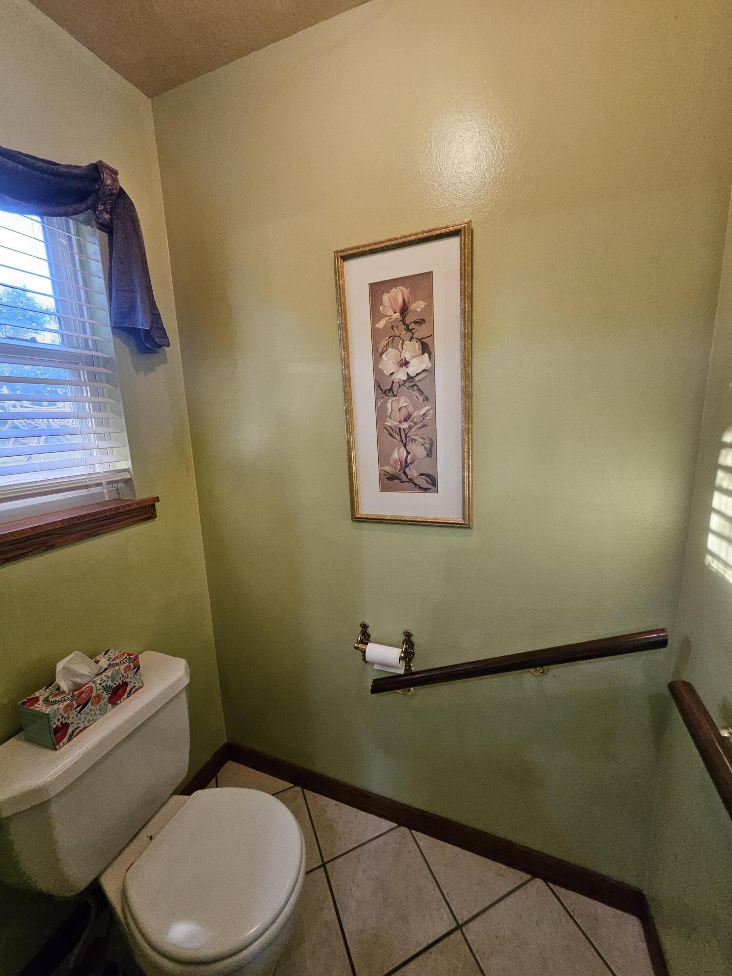 main property photo 28