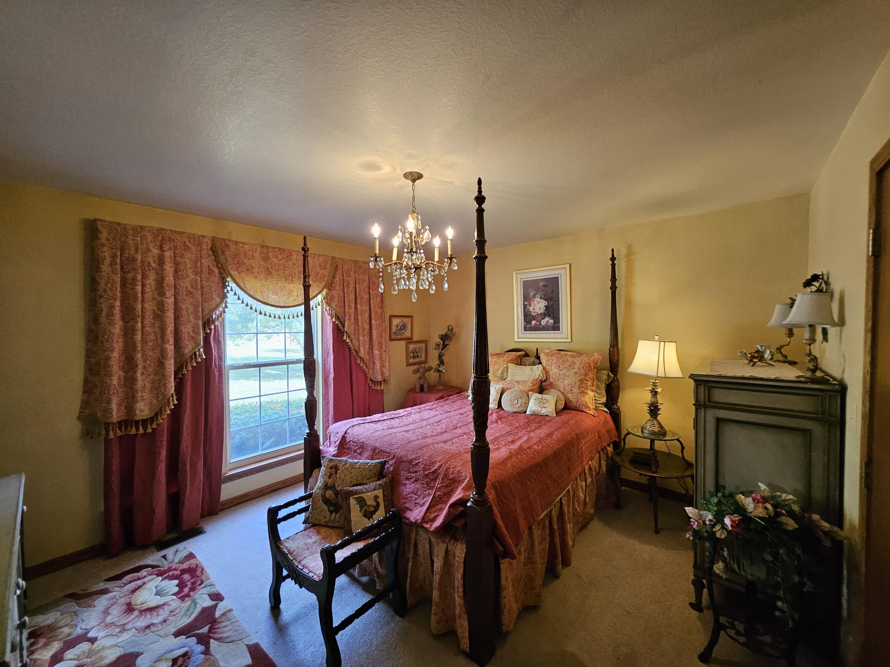 main property photo 35