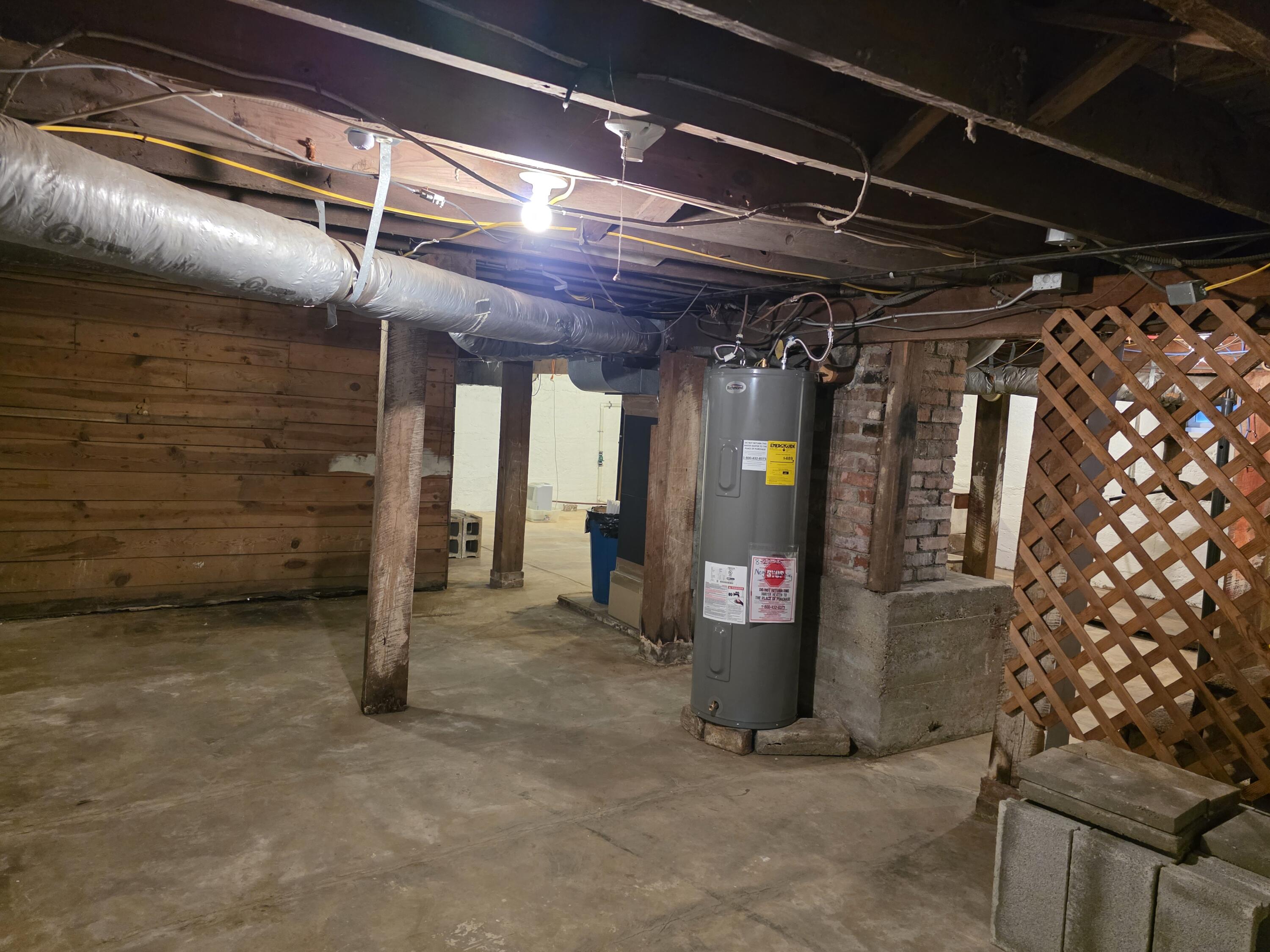 main property photo 50