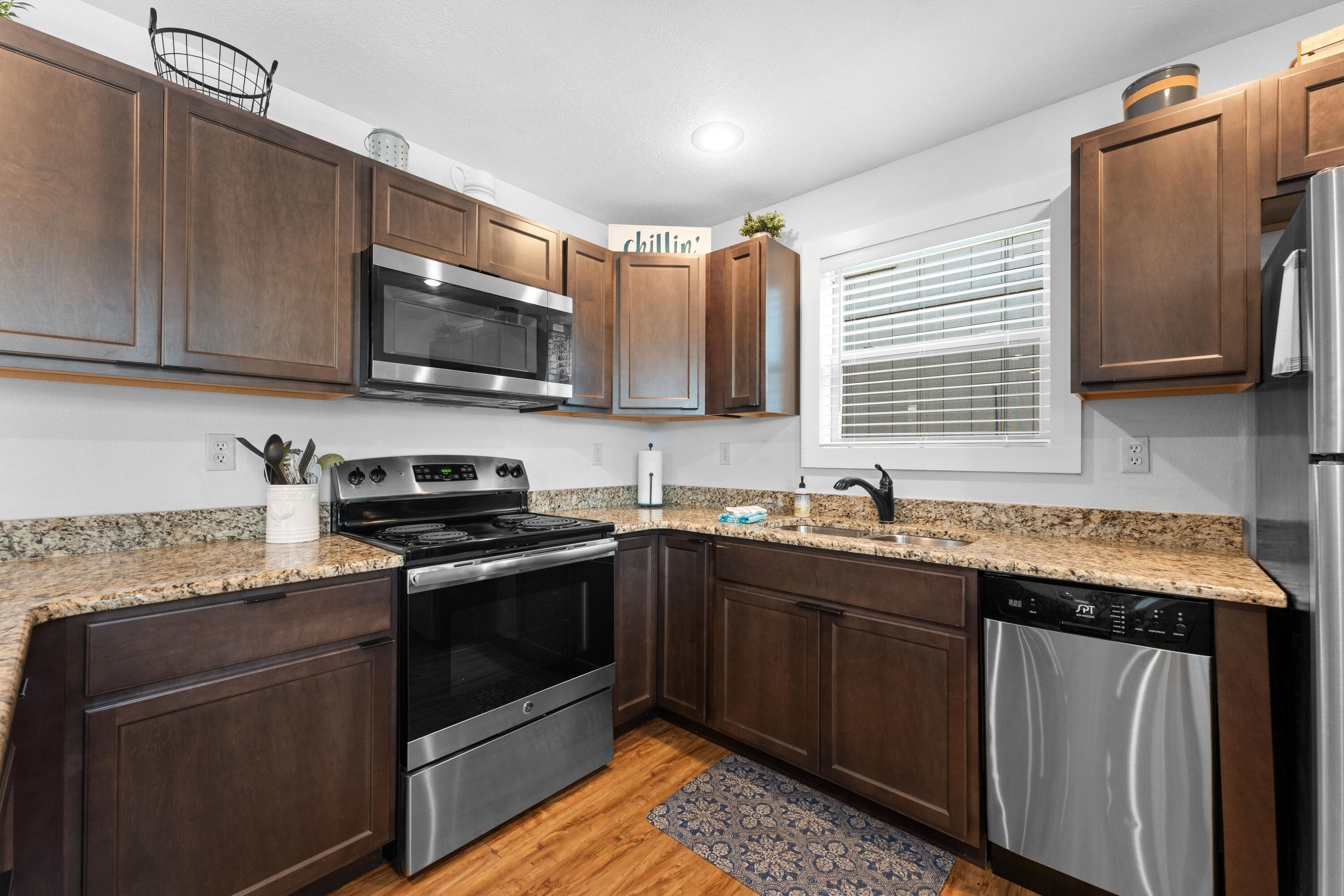 property viewer photo 10