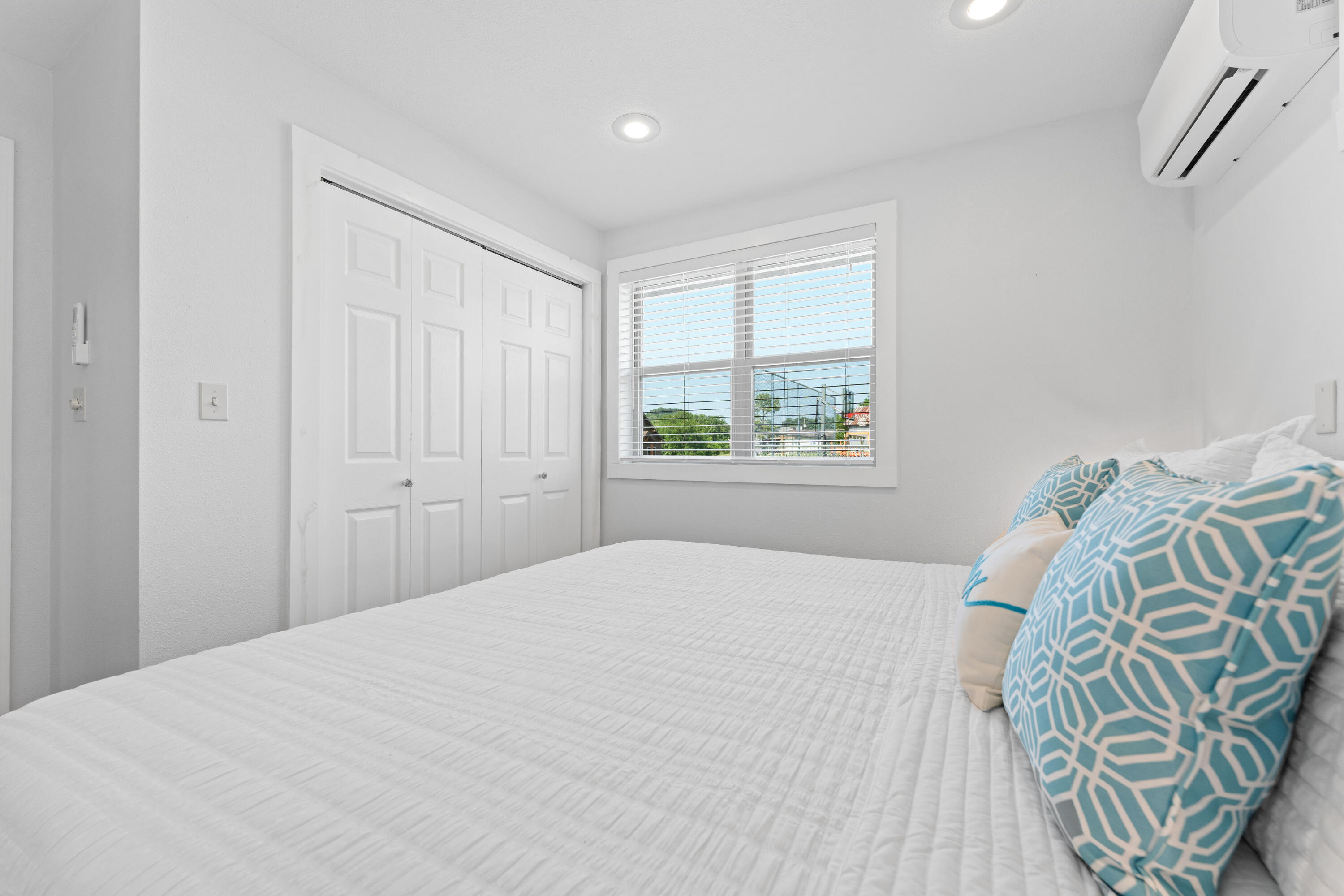 property viewer photo 16