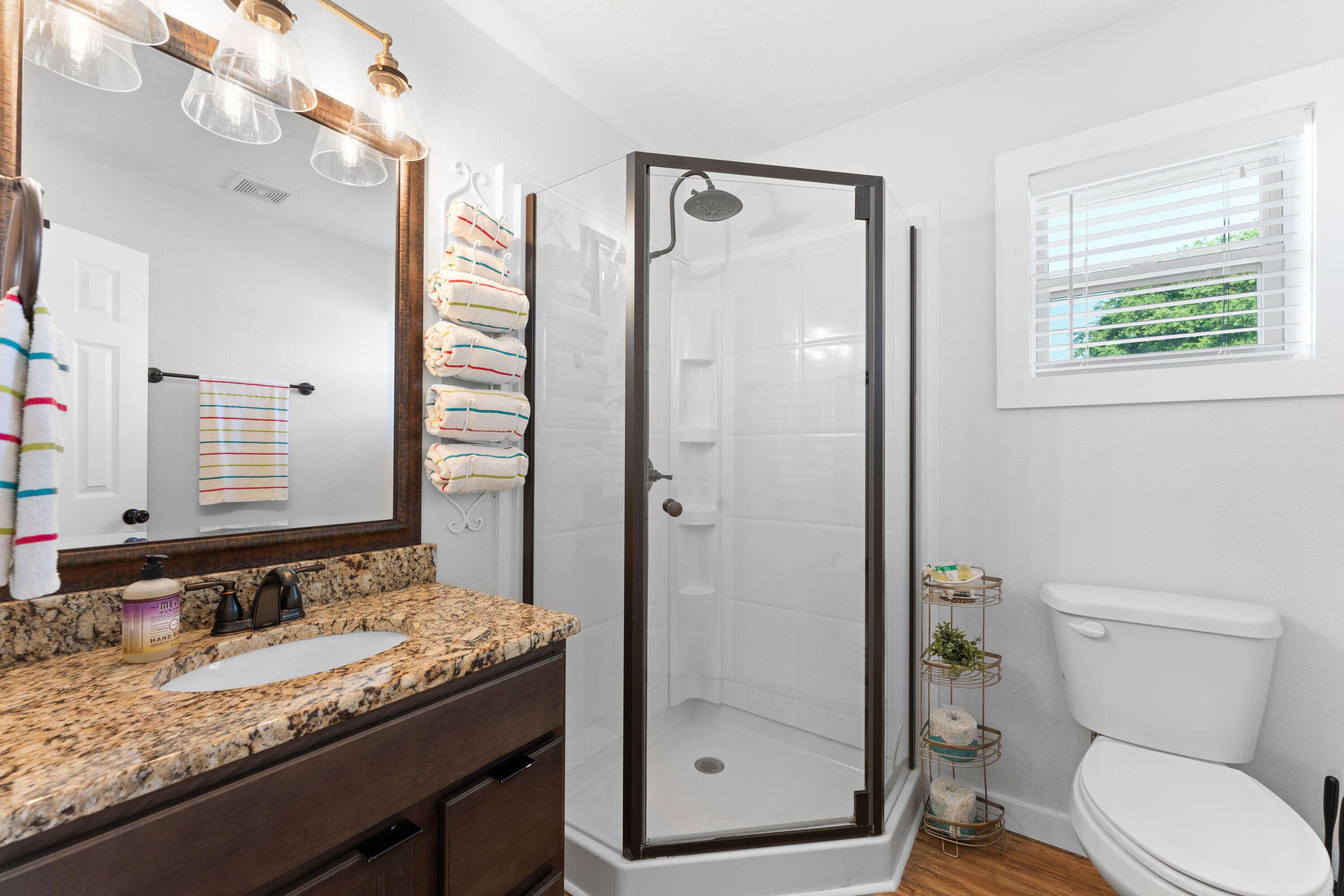 property viewer photo 18