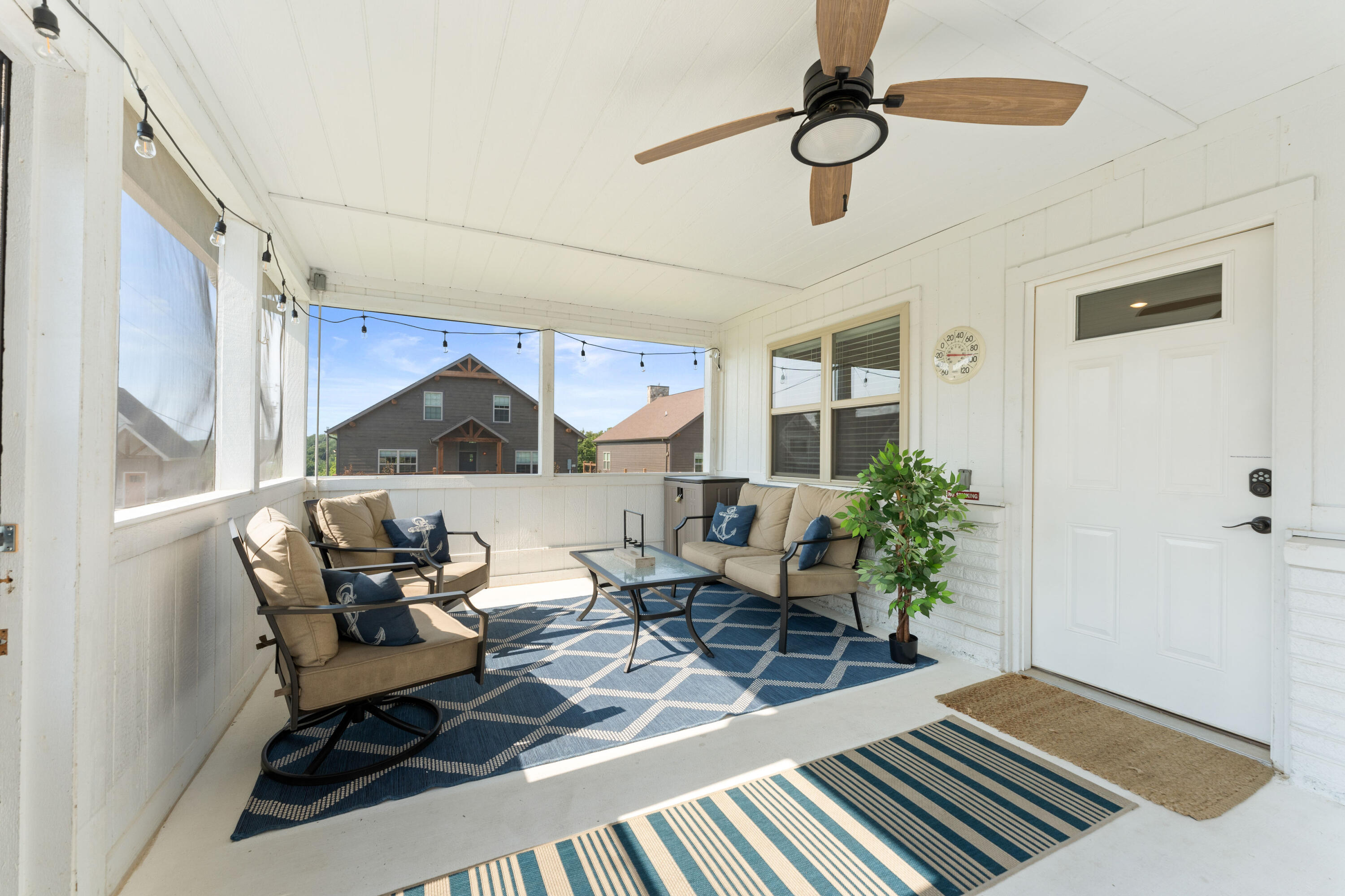 property viewer photo 6