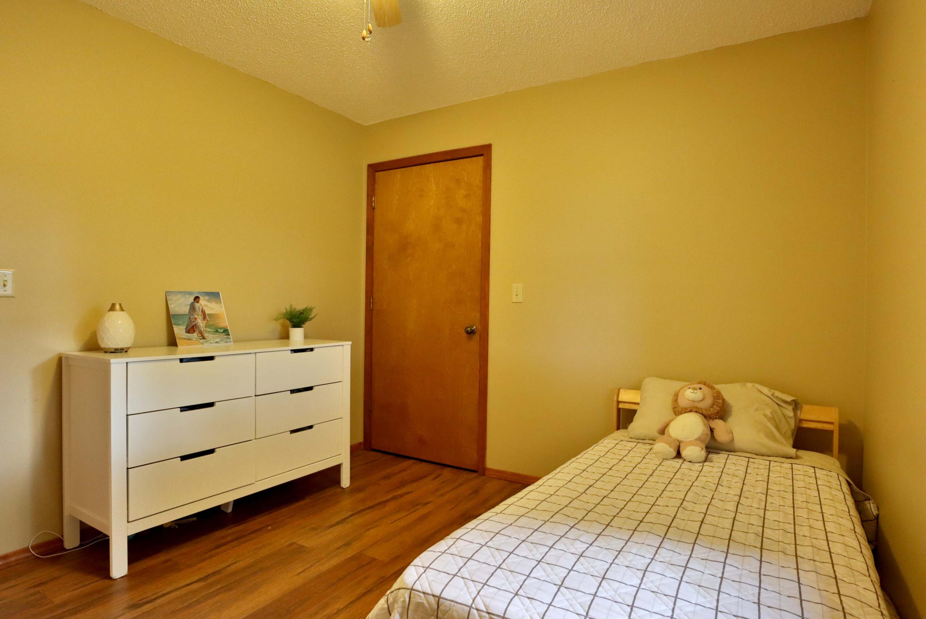 property viewer photo 14