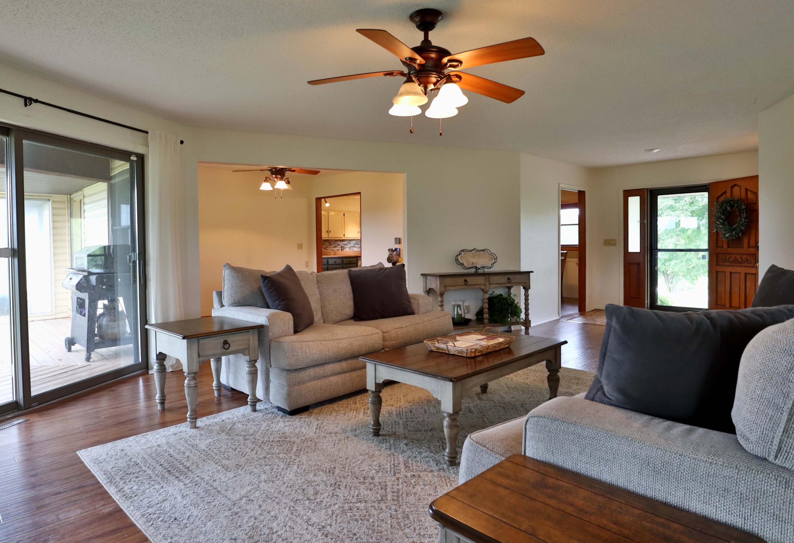 property viewer photo 3