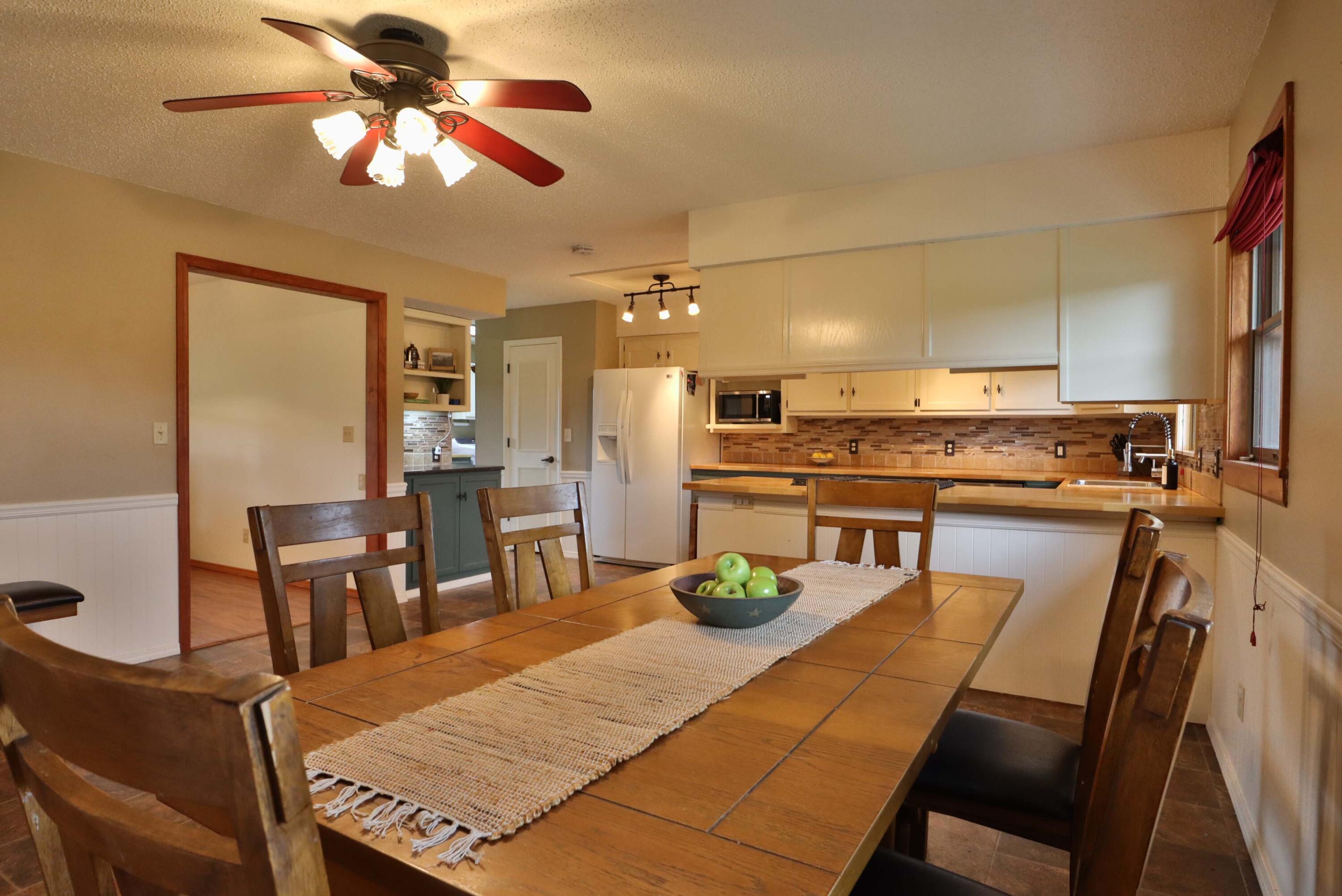 property viewer photo 6