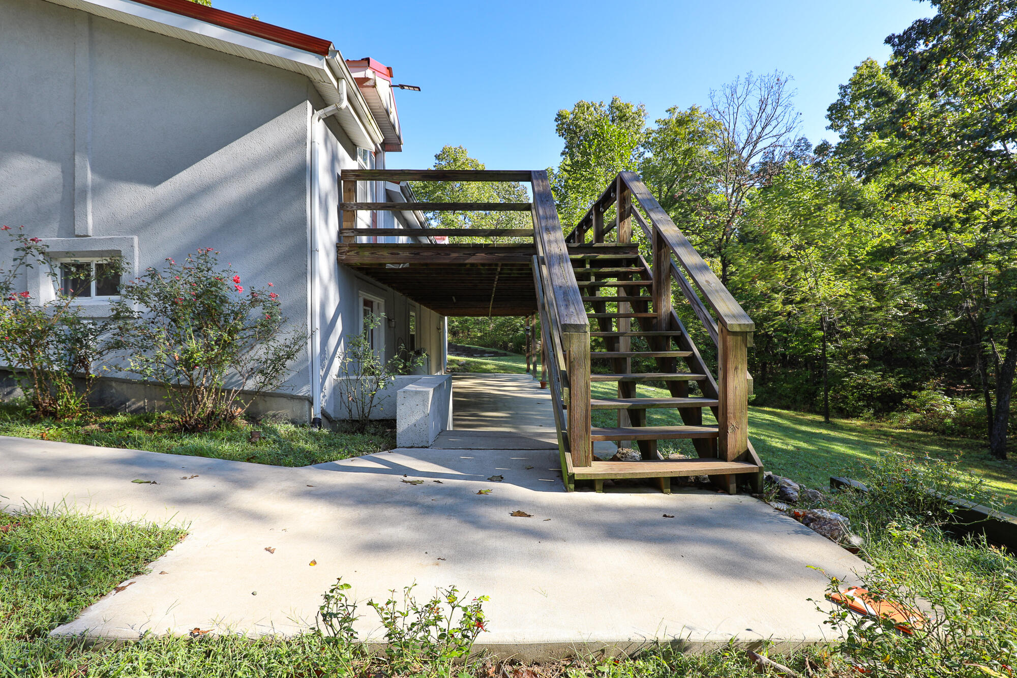 main property photo 54