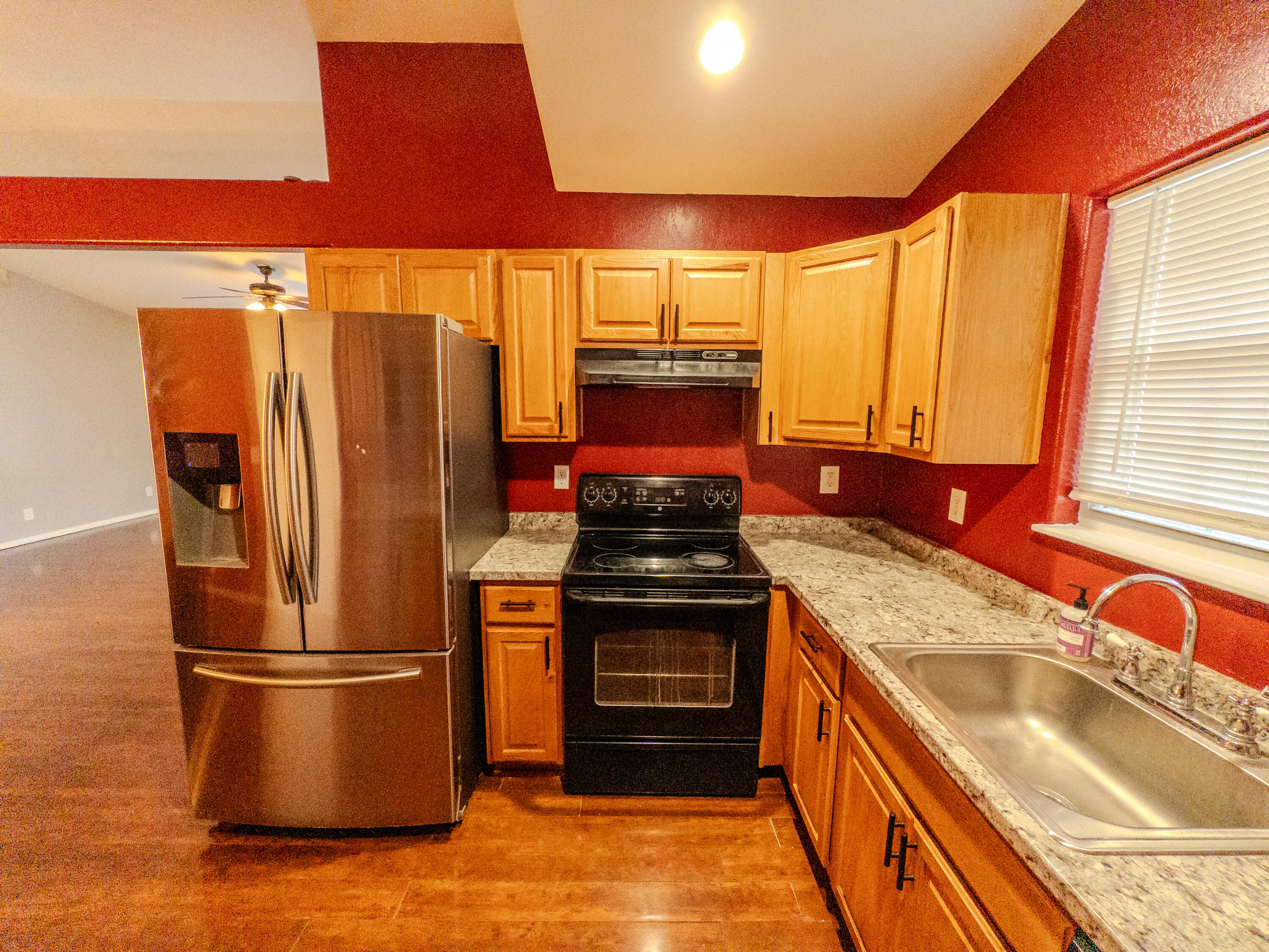 property viewer photo 12