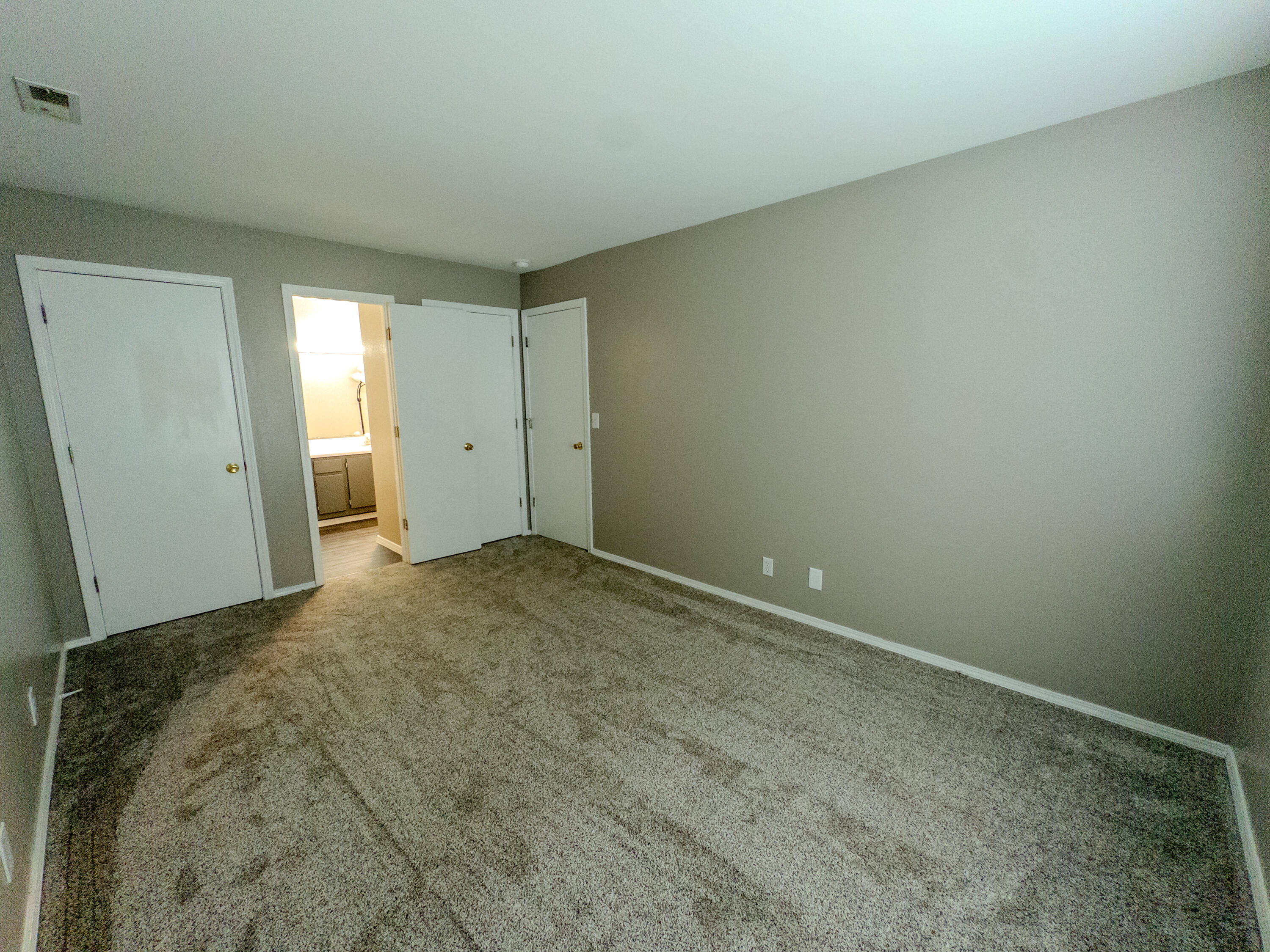 property viewer photo 17
