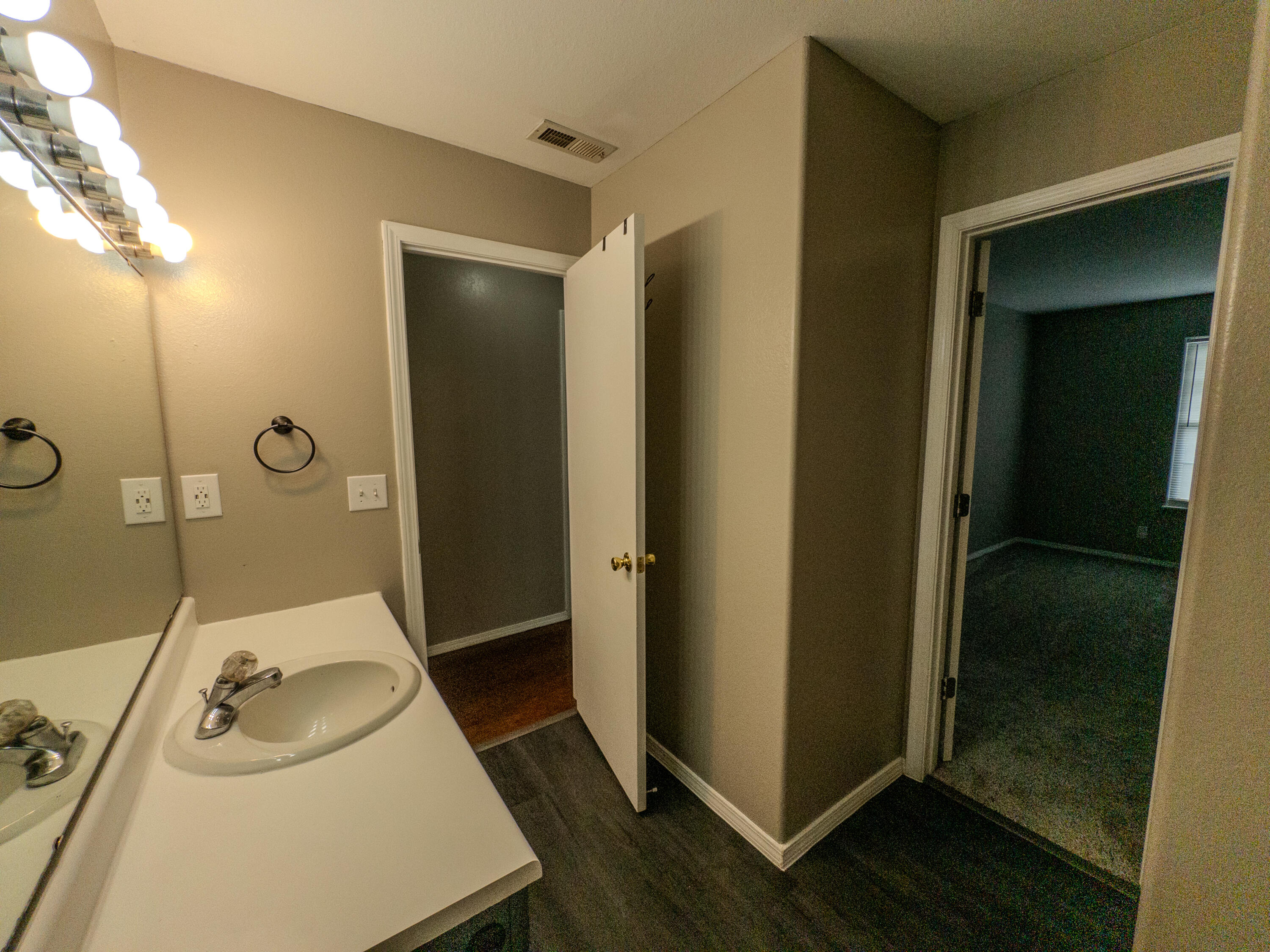 property viewer photo 21