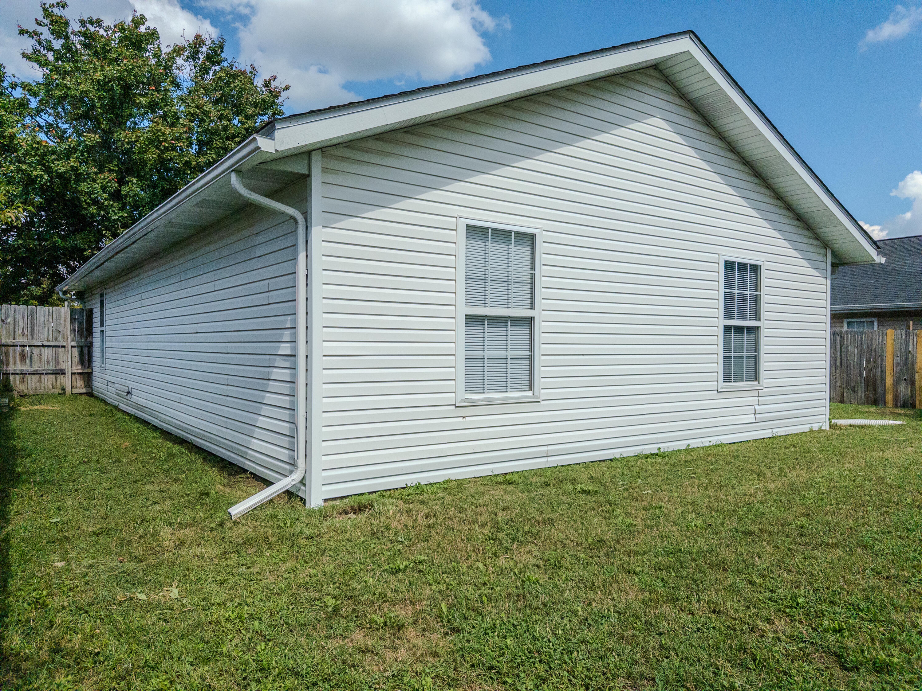 property viewer photo 35