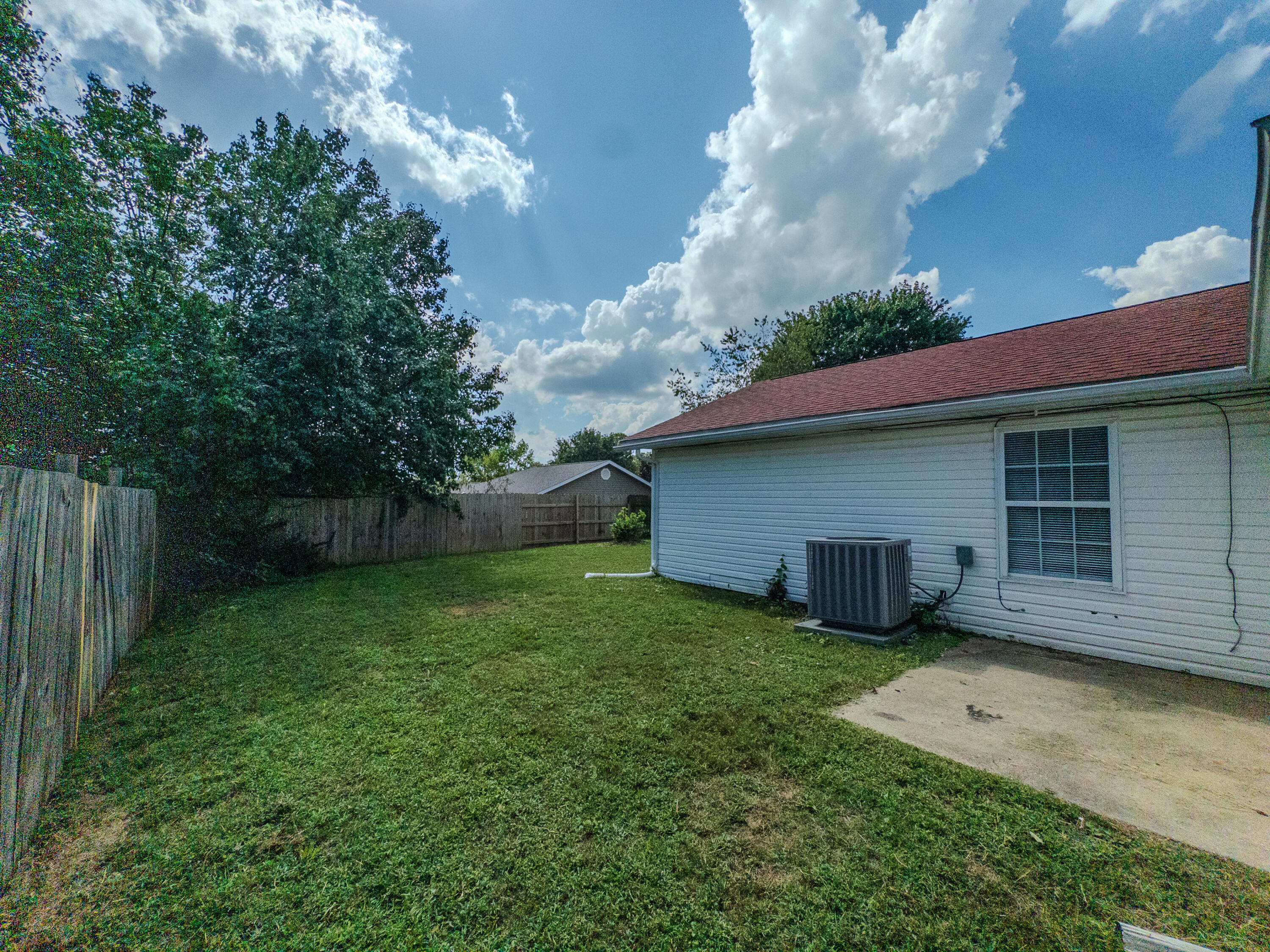 property viewer photo 36