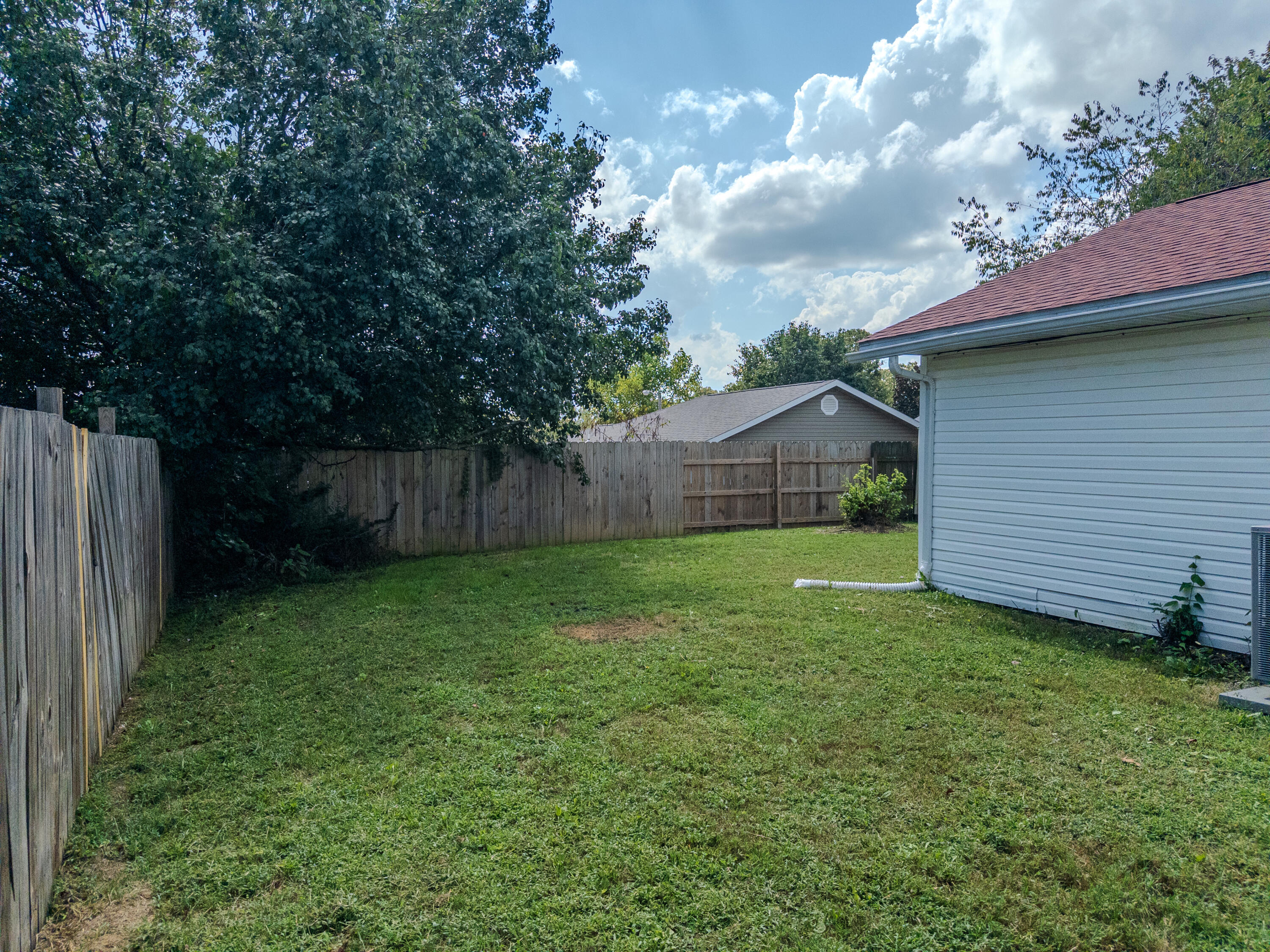 property viewer photo 37
