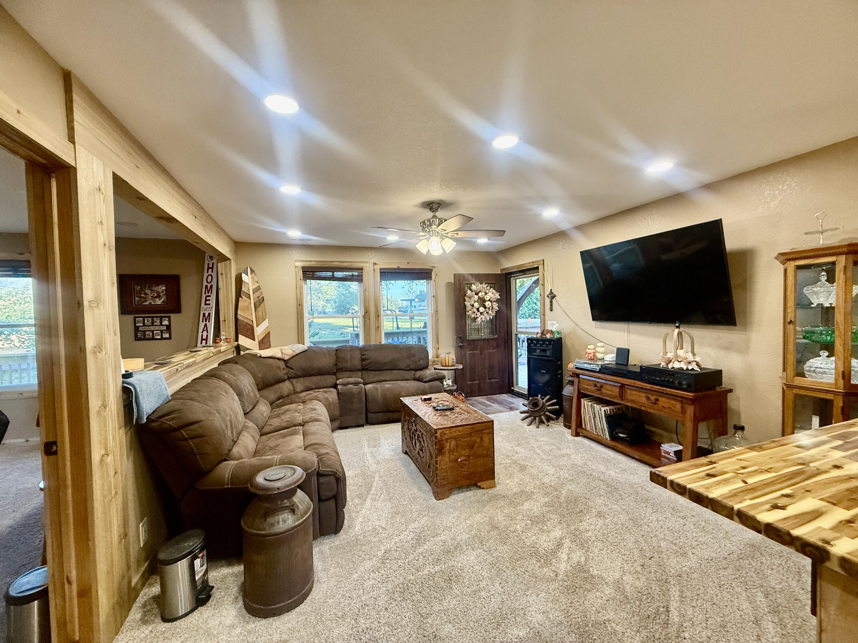property viewer photo 17