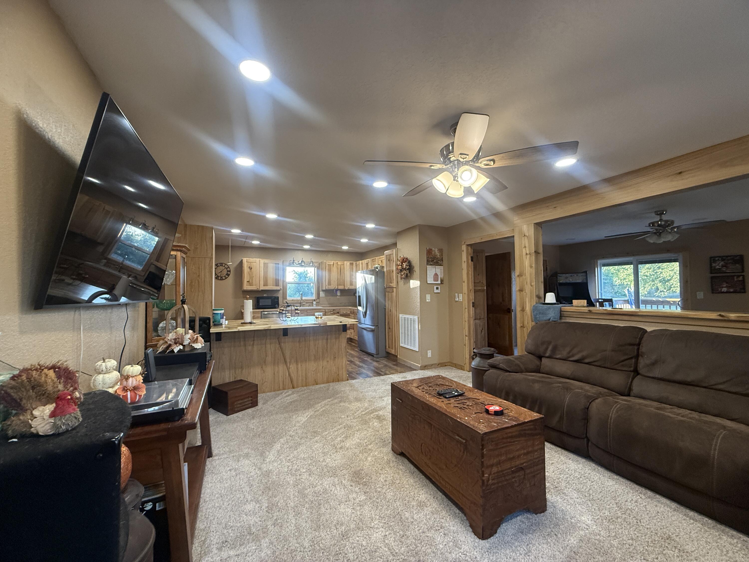 property viewer photo 20
