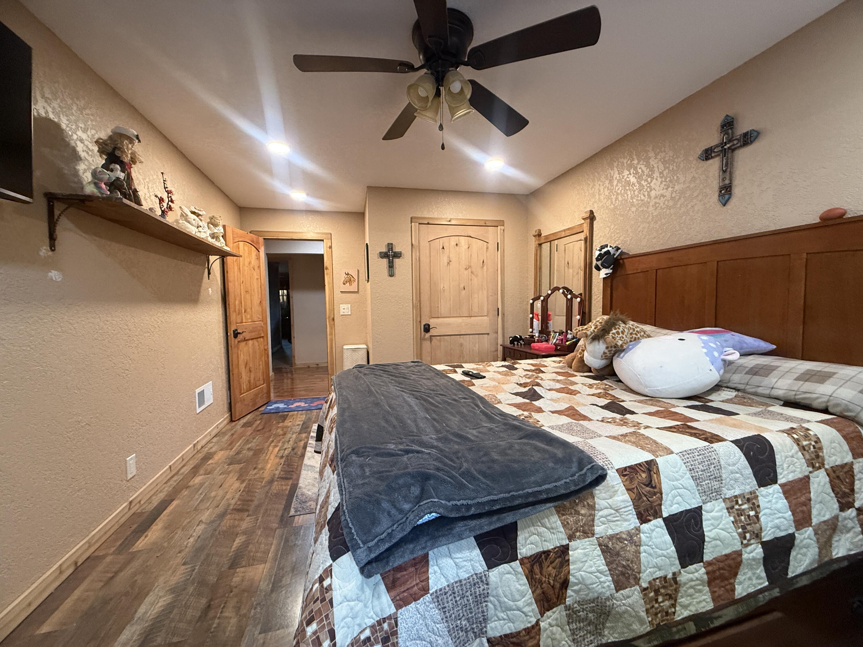 property viewer photo 21