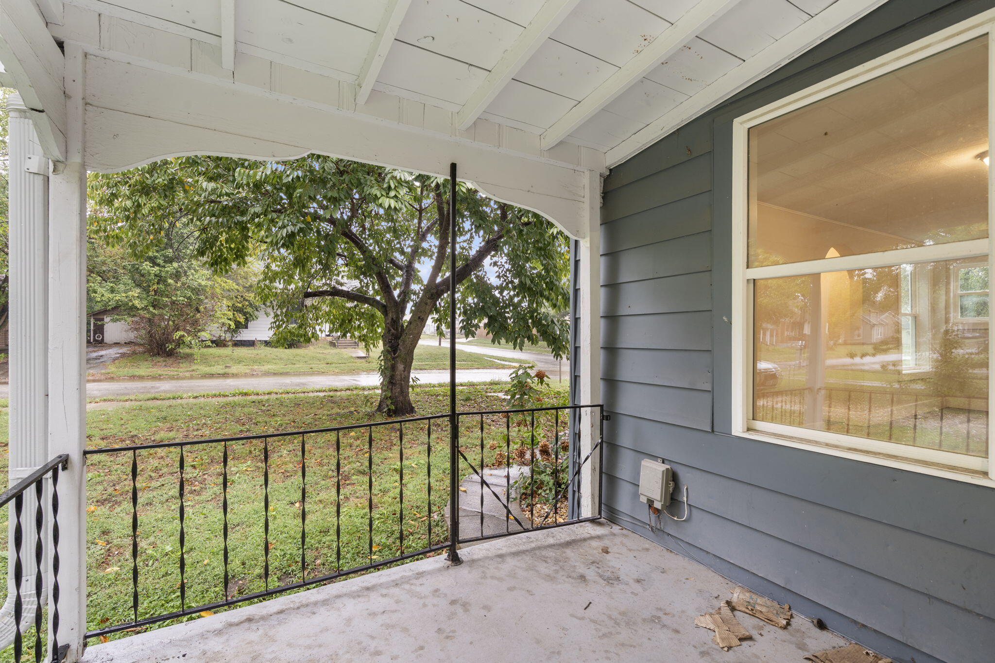 property viewer photo 3