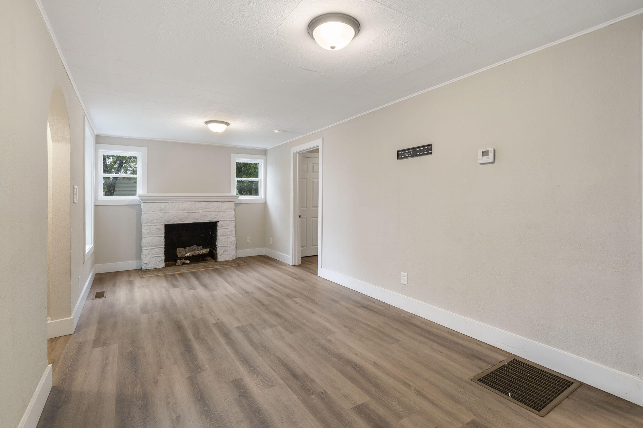 property viewer photo 6