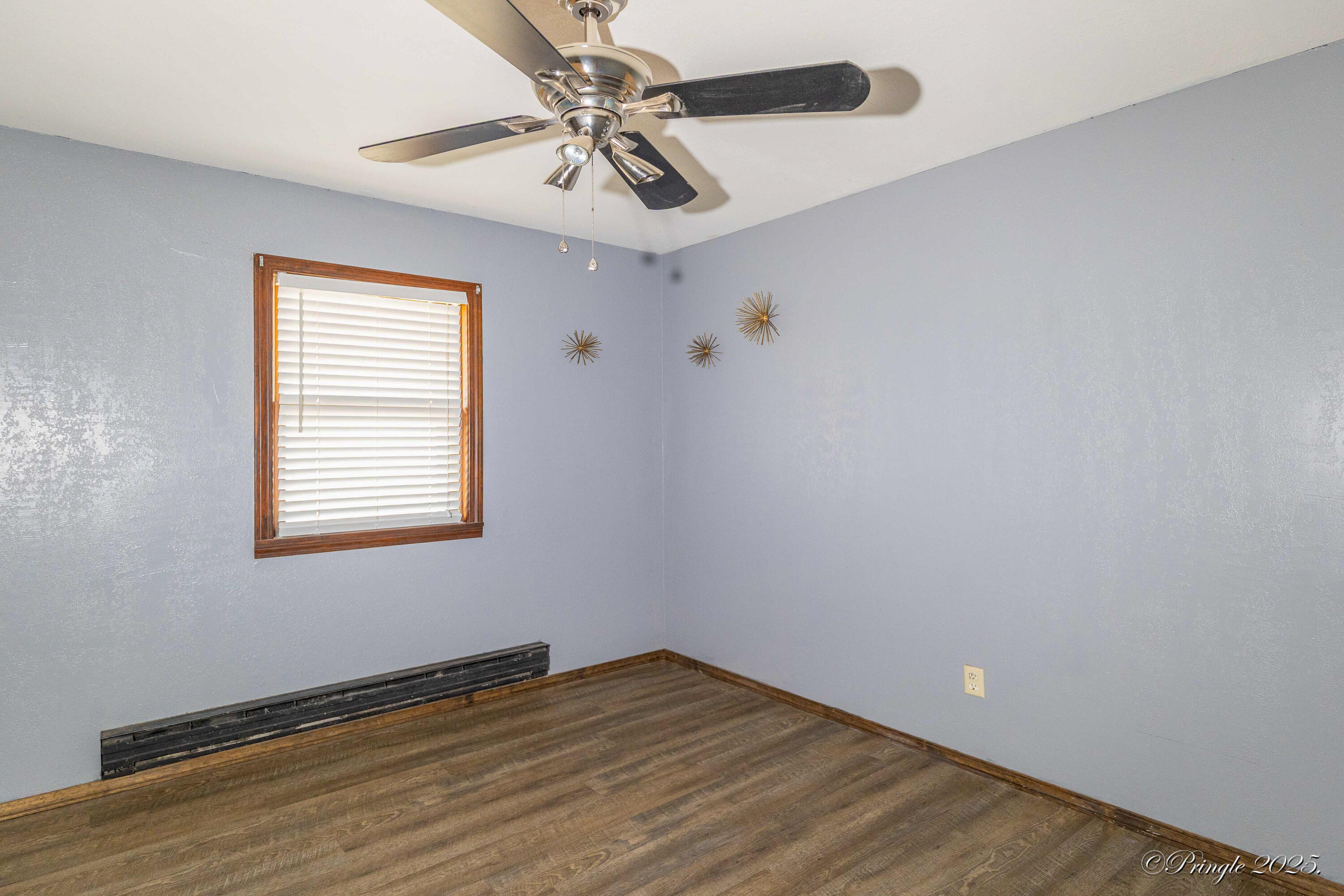 property viewer photo 16