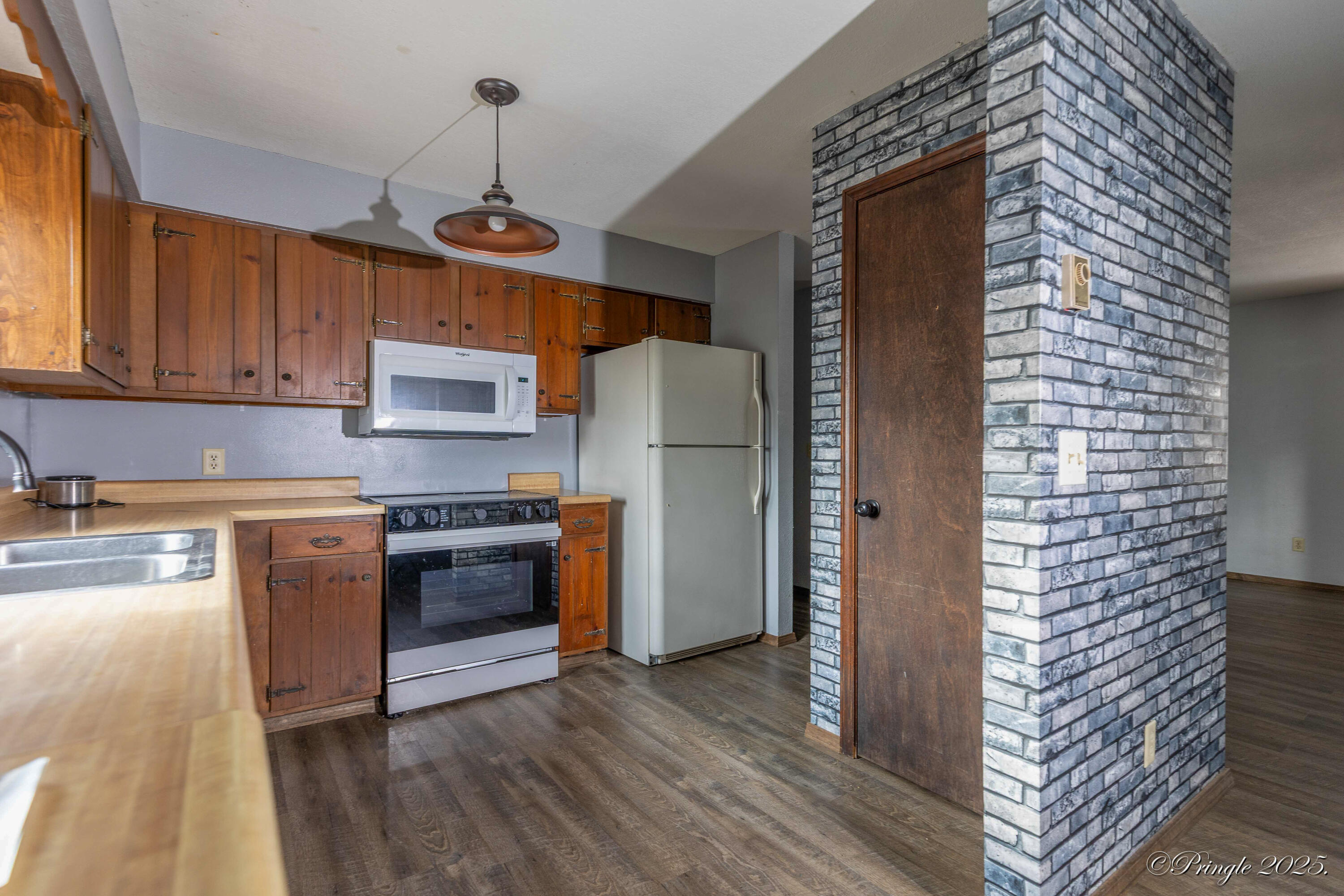 property viewer photo 8