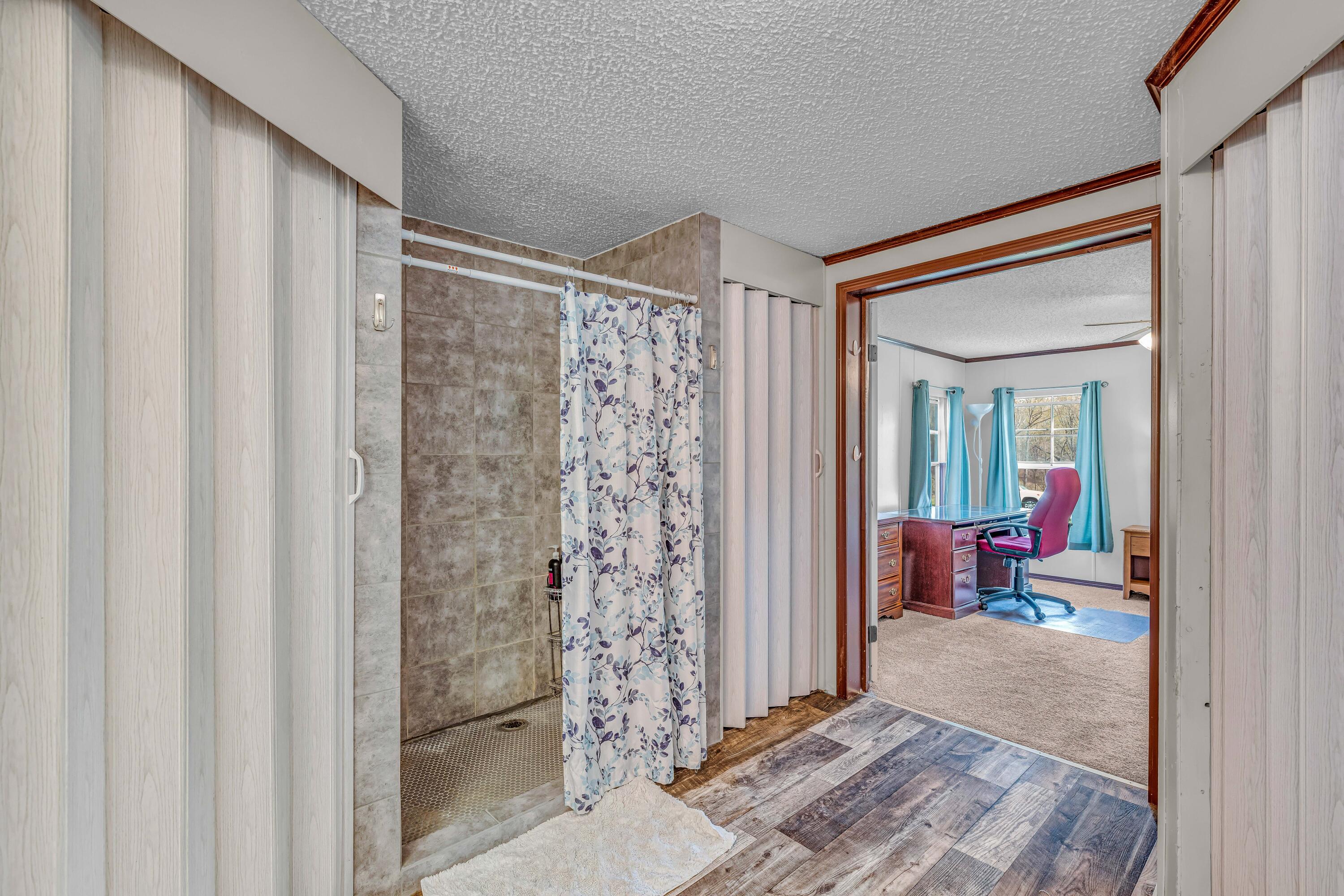 property viewer photo 16